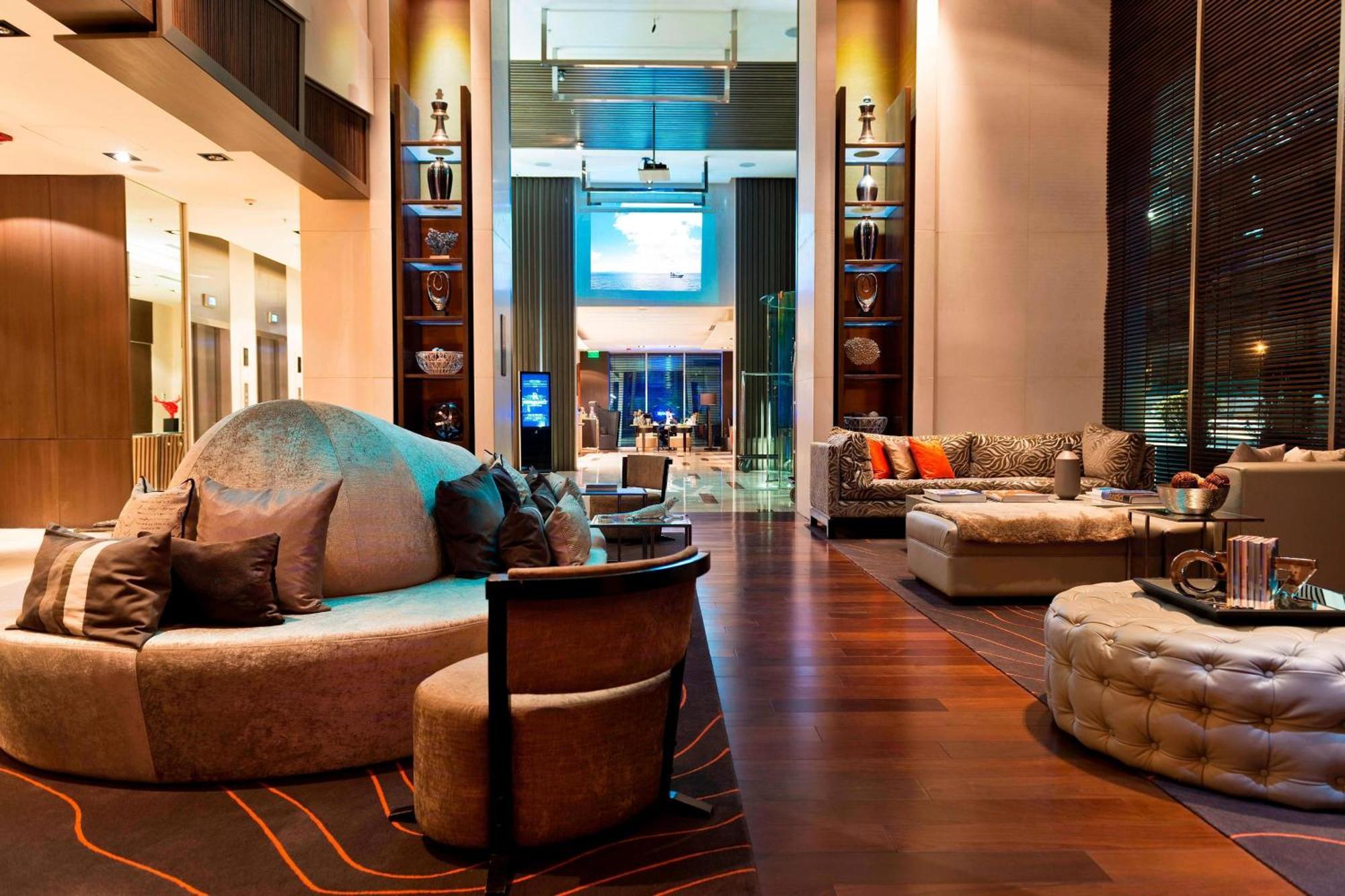 Hotel Renaissance By Marriott Santiago de Chile