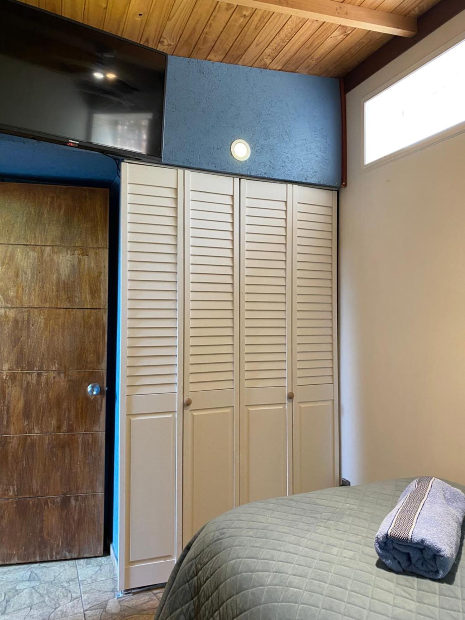 Hogar A Pasos De Hosmil Habitación en casa particular *