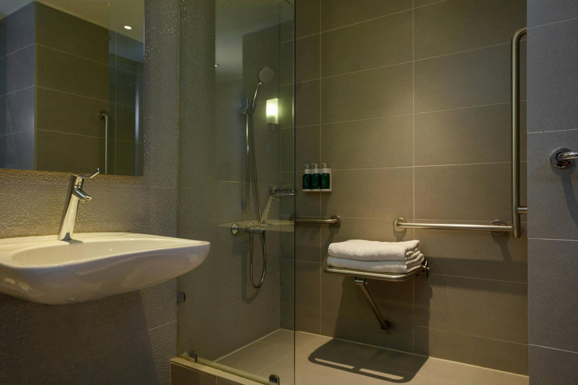 Courtyard By Marriott Condes Santiago