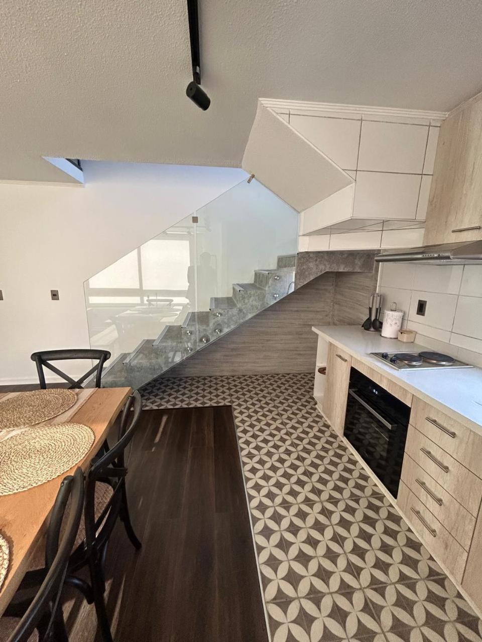Centrico Departamento Duplex A Pasos Del Metro Căn hộ
