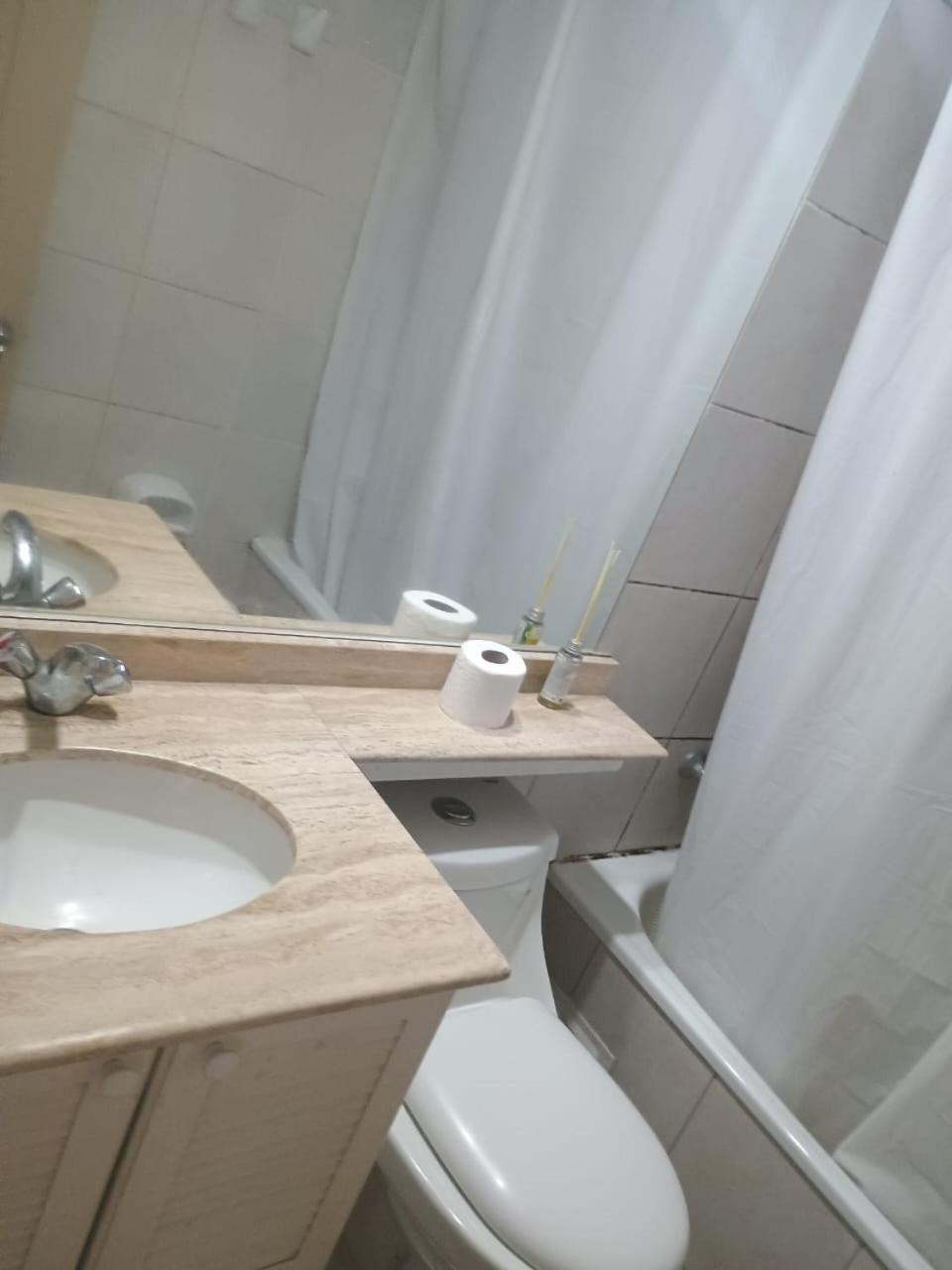 Departamento Cercano A Metro Apartment