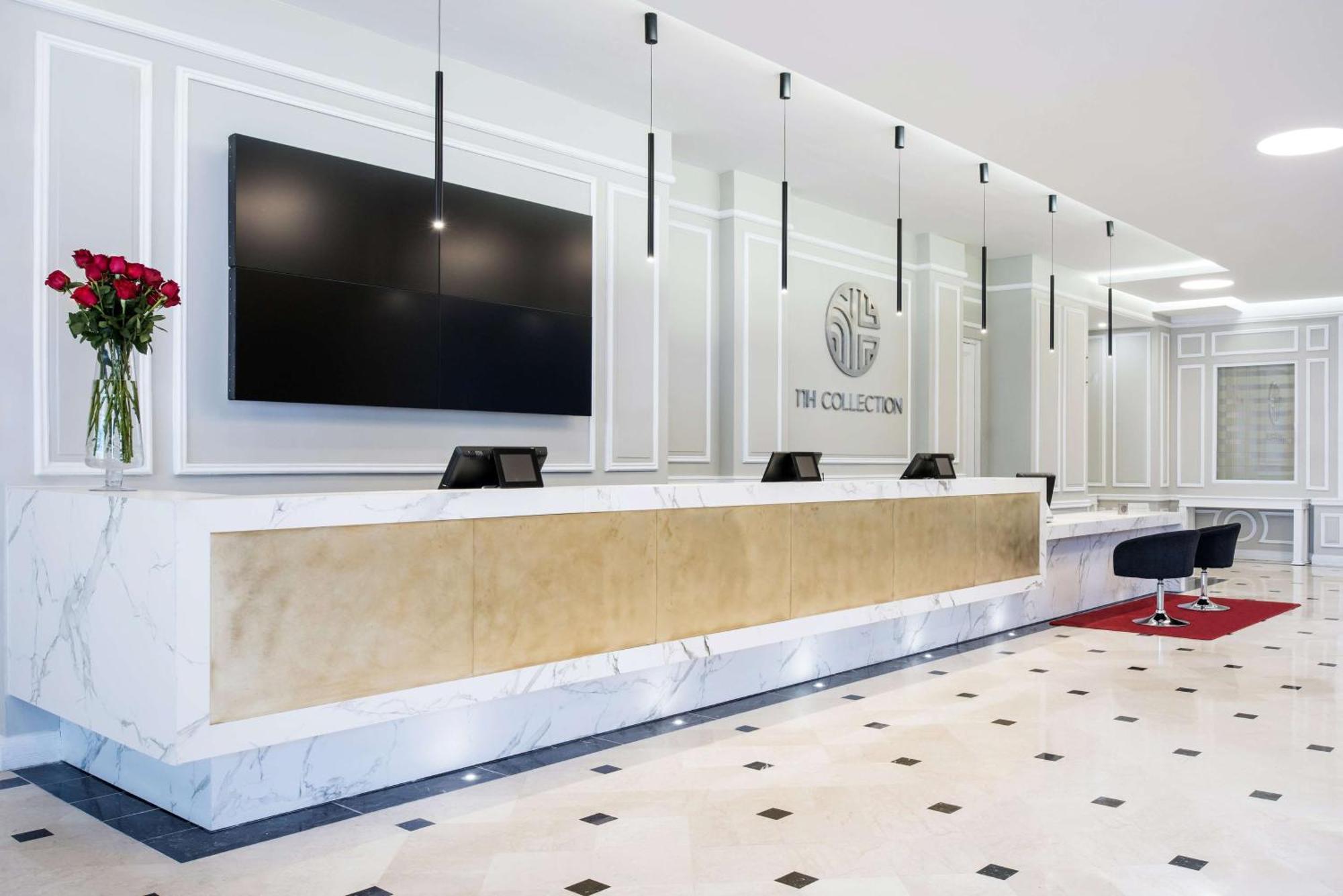 Nh Collection Plaza 5*