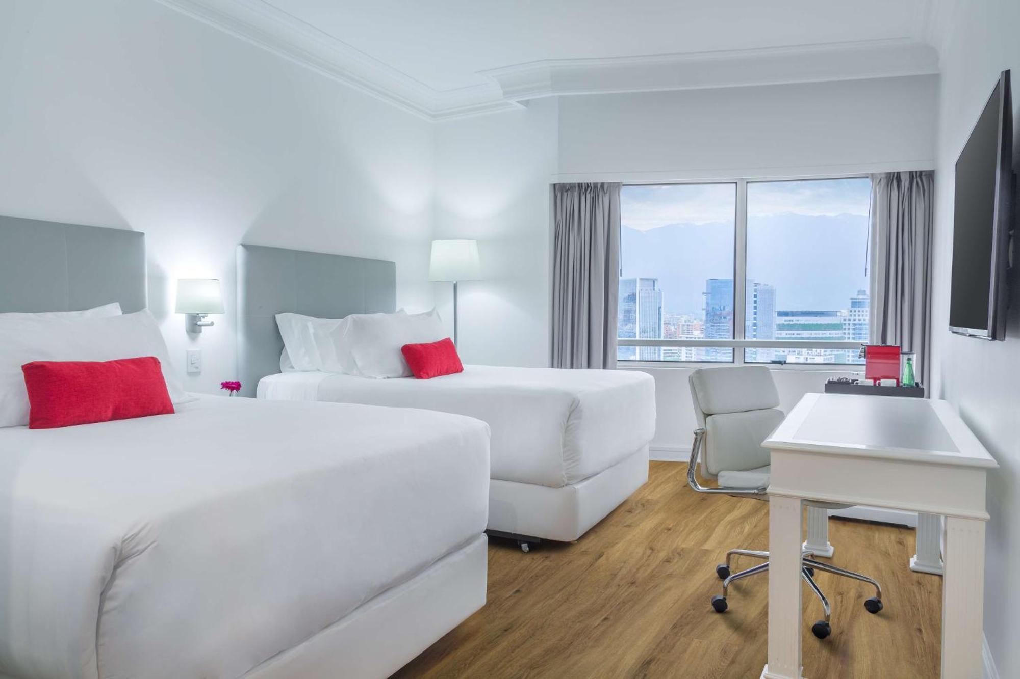 Hotel Nh Collection Plaza 5*