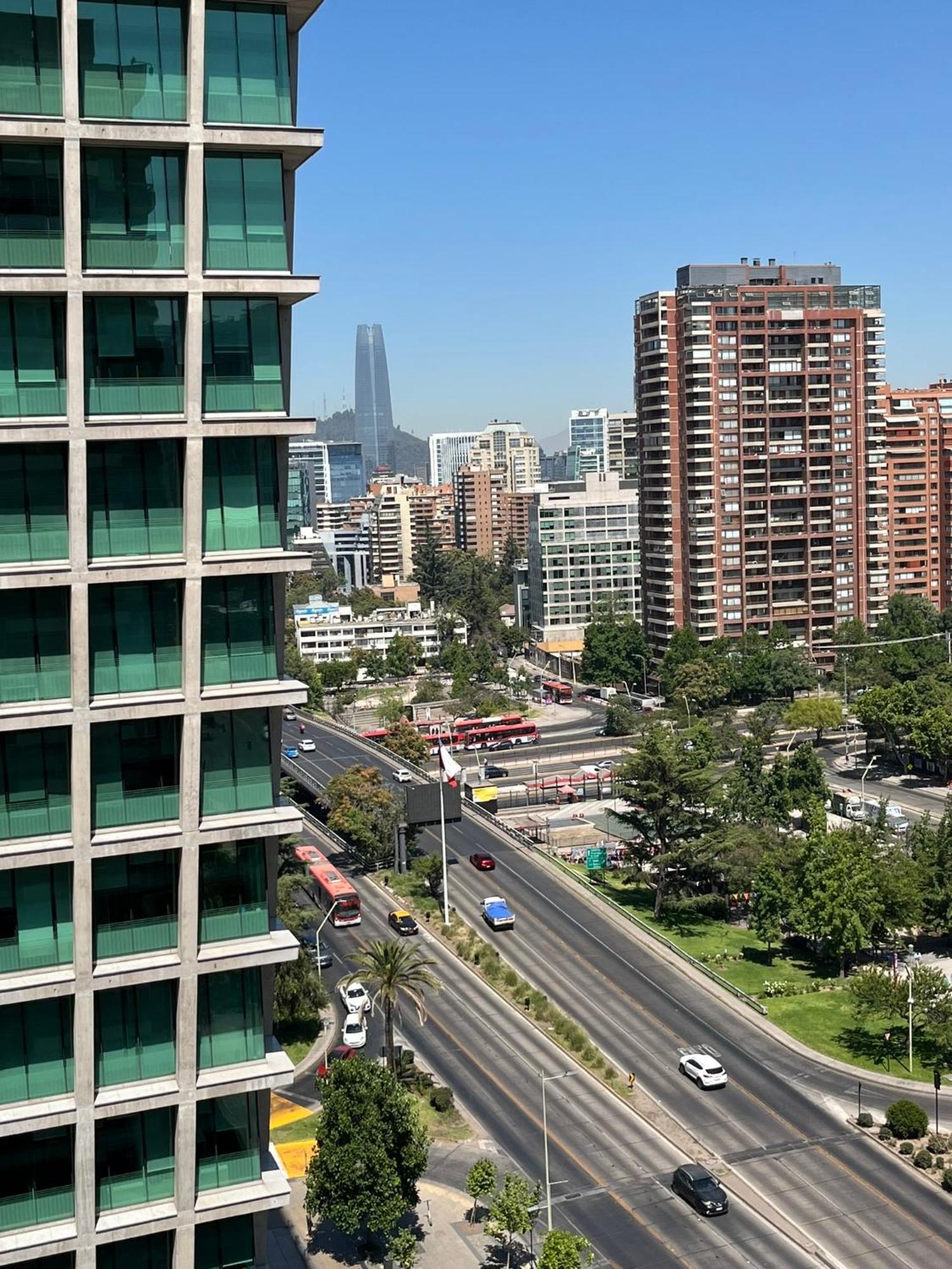 Apartamento Condes, A Pasos Del Metro Escuela Militar Santiago
