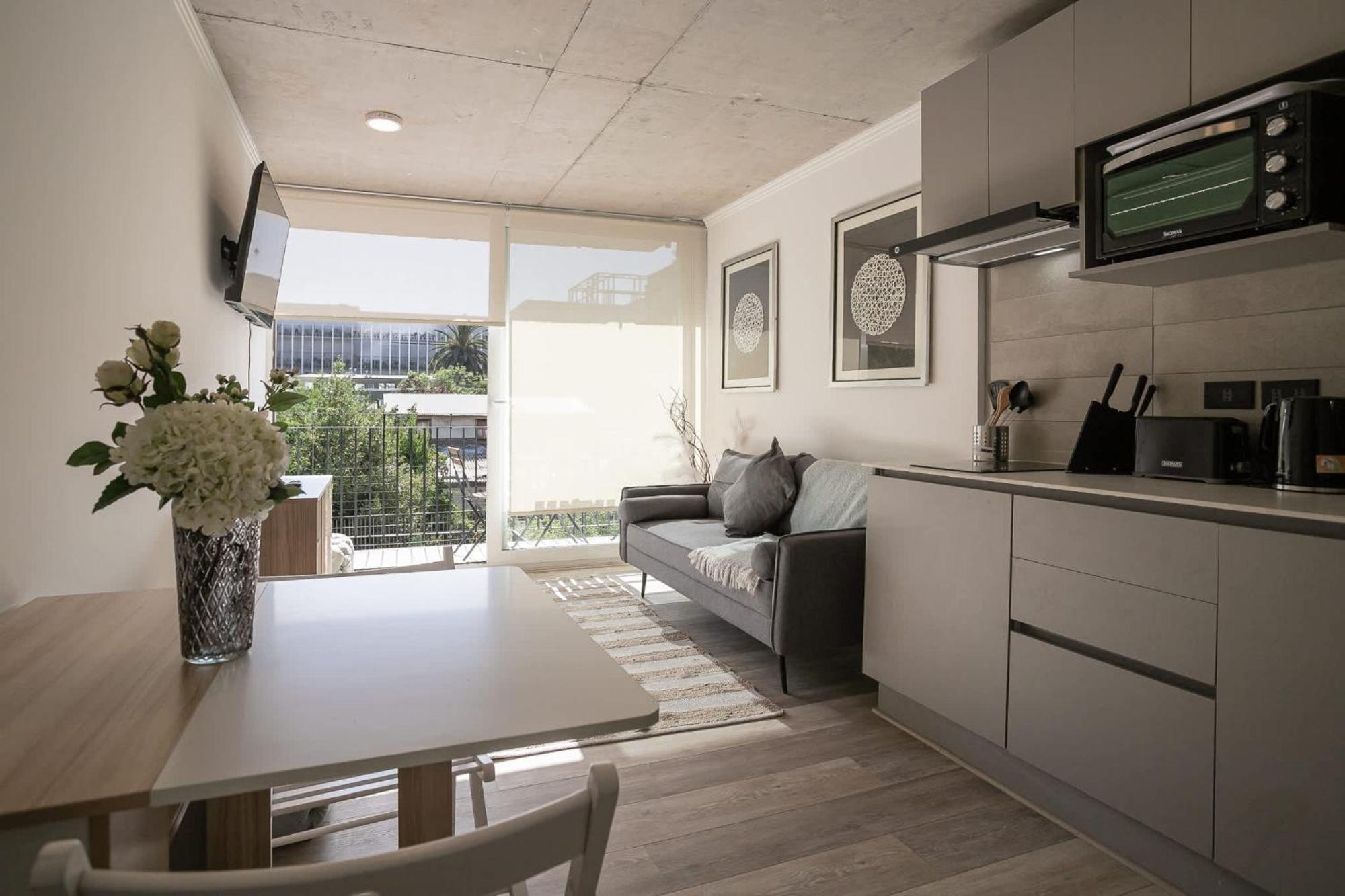 Your Getaway La Reina Experience The Apartment