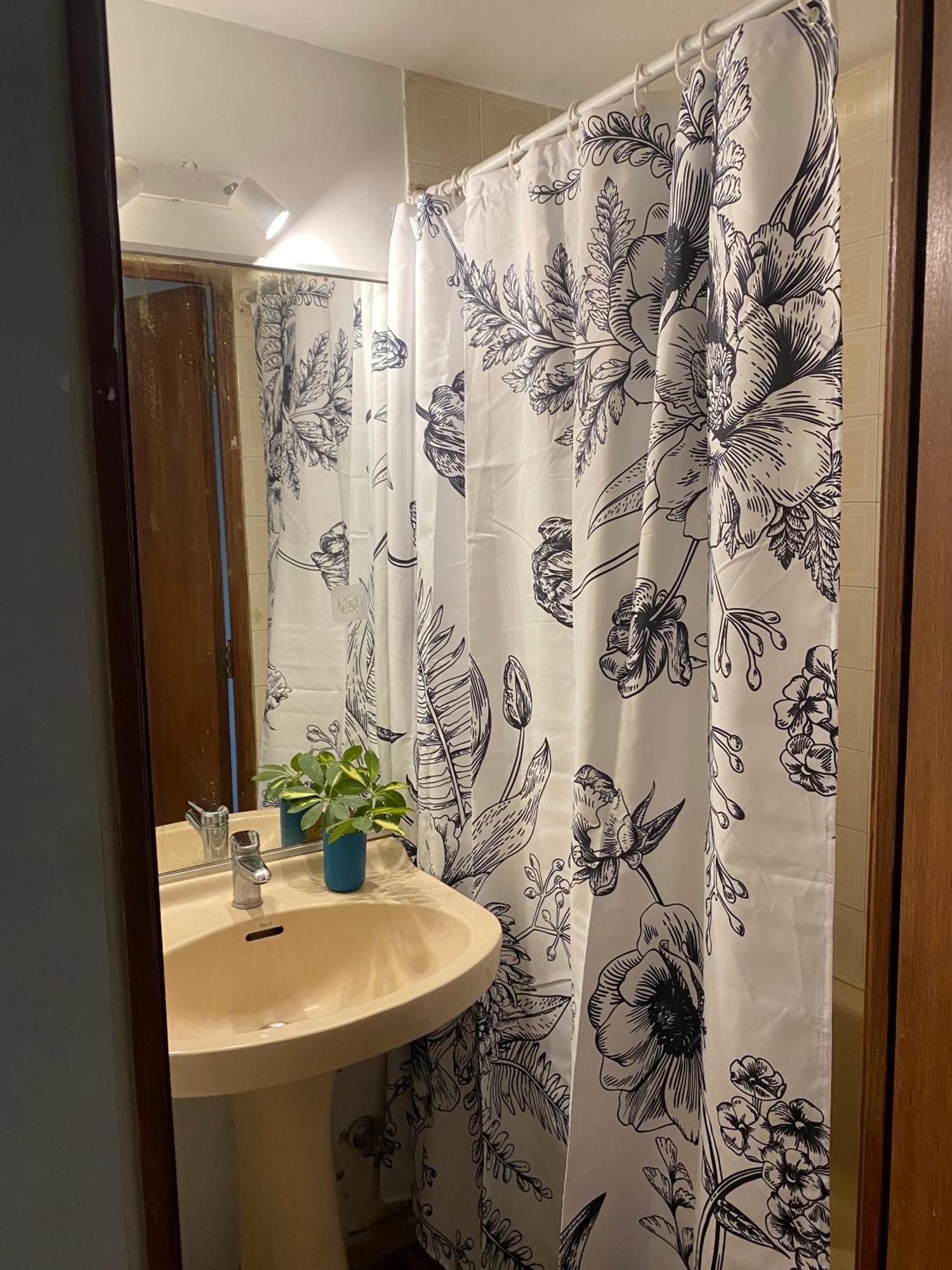 Con Bano Privado En Departamento Compartido Con Anfitrion Homestay