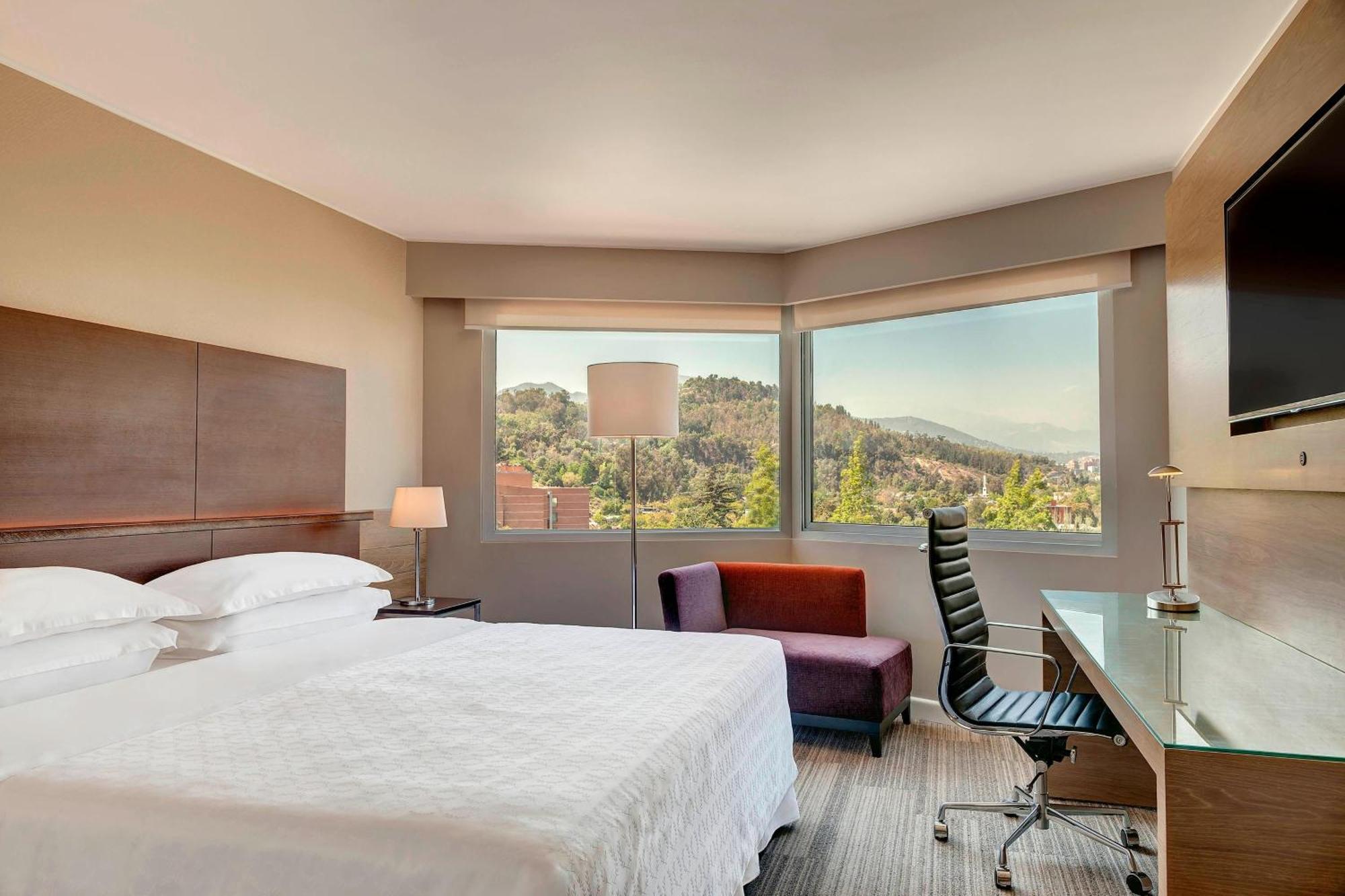 Hotel Sheraton Y Centro De Convenciones 5*