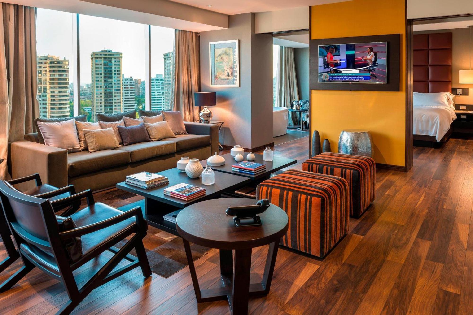 Hotel Renaissance By Marriott Santiago de Chile