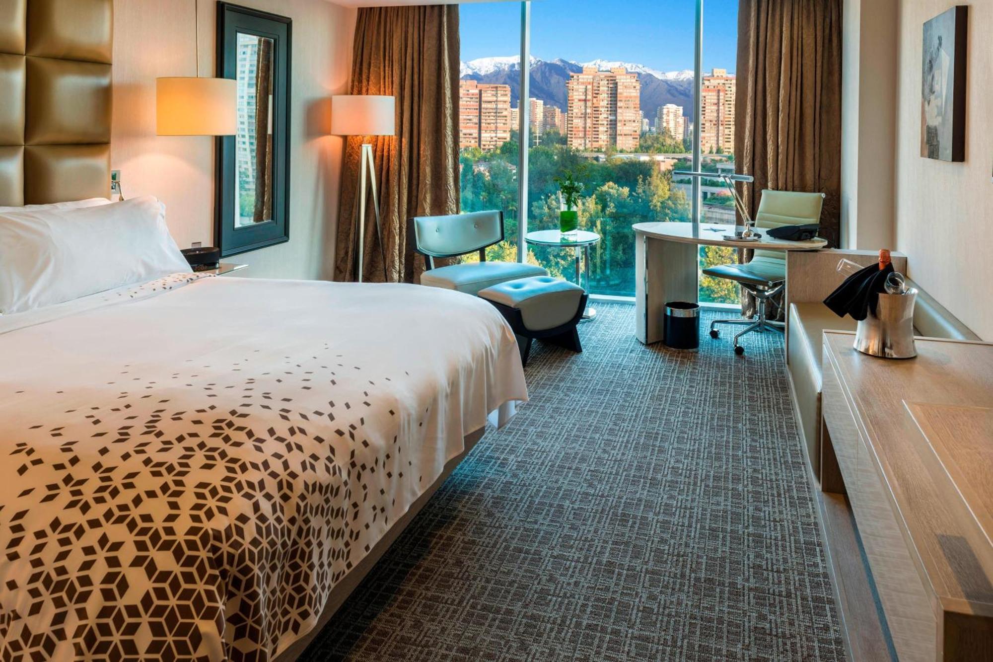Renaissance By Marriott 5* Santiago