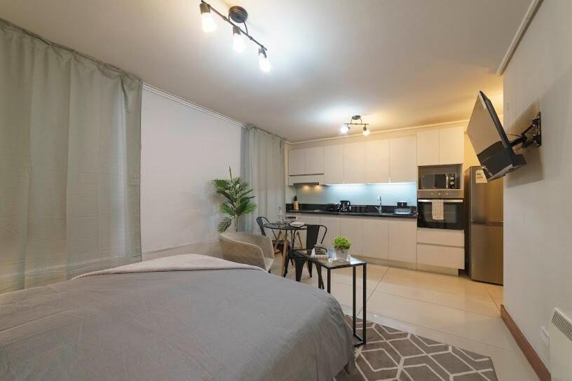 Delightful In Condes * Santiago