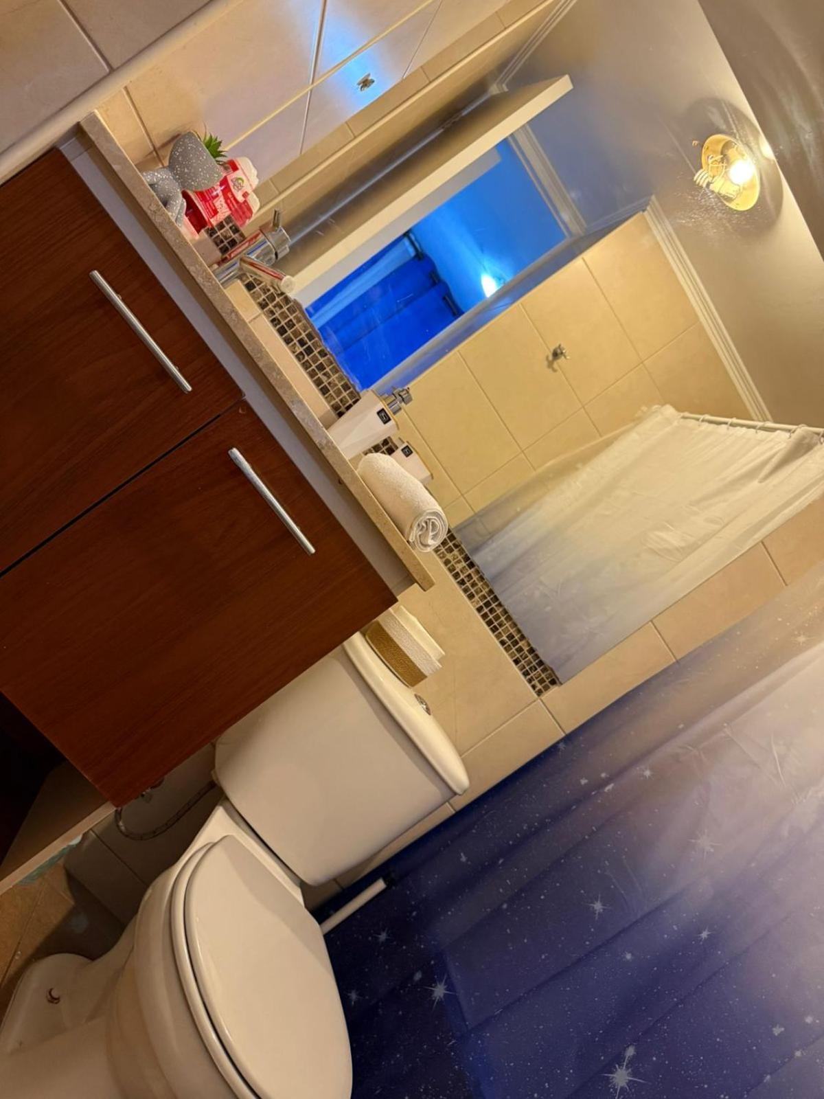 Khách sạn hẻo lánh Palacio Departamento Vista Torre Entel