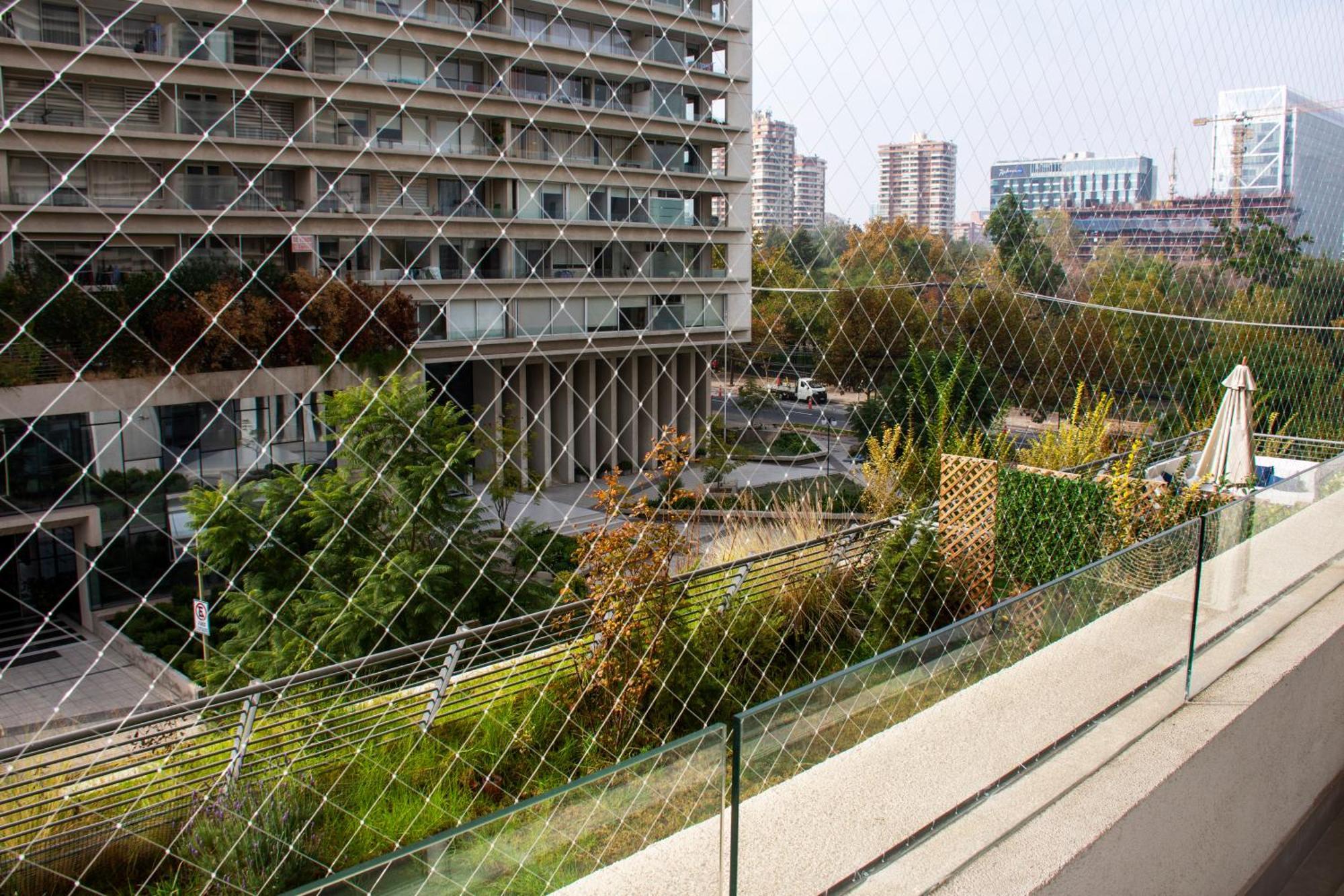 In Out Condes