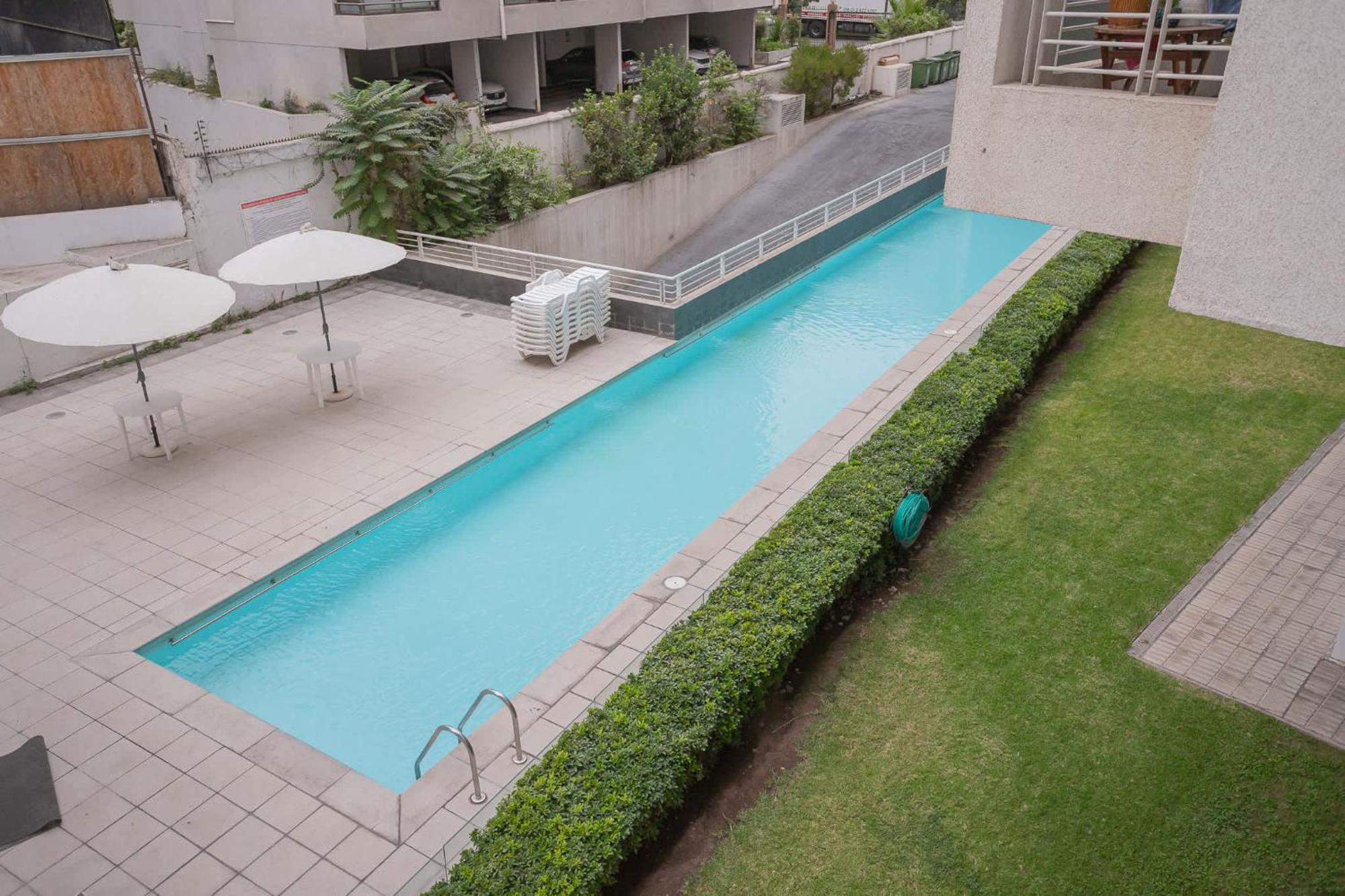 Charming In Condes Near Metro Apartment