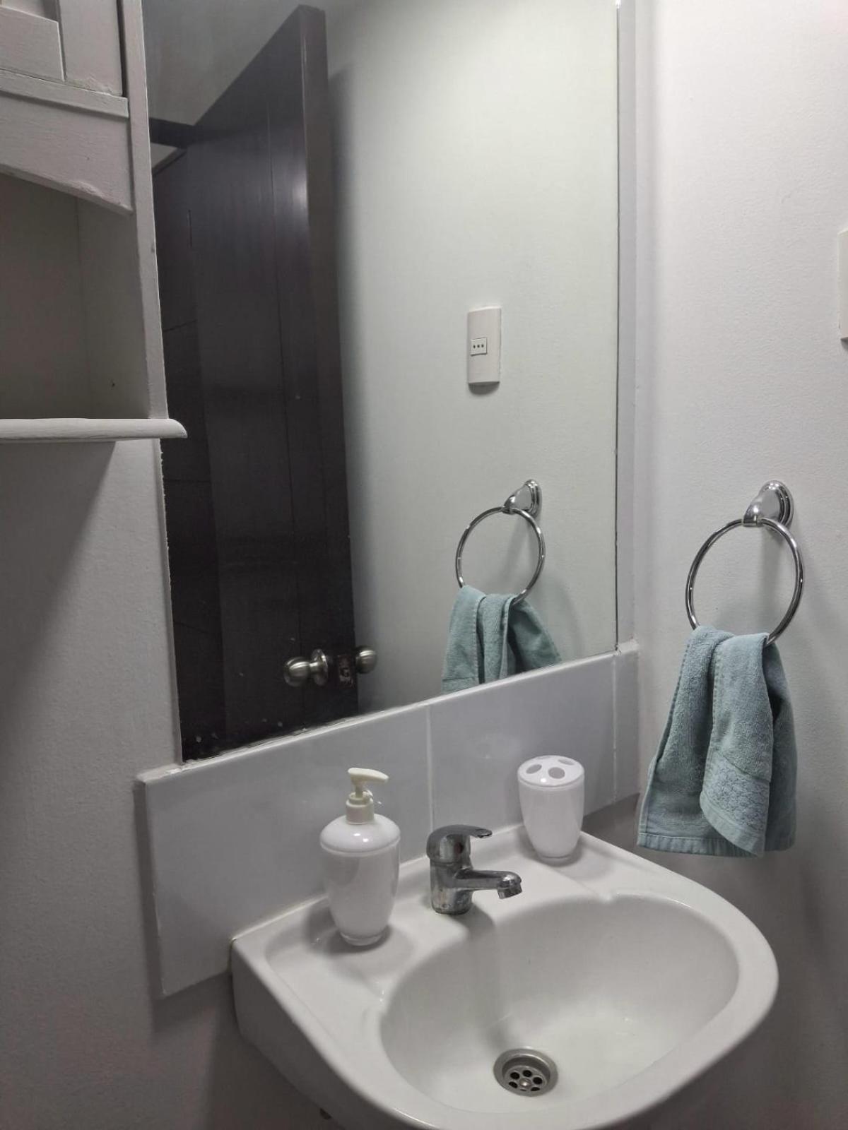 Comodo Departamento Apartment *