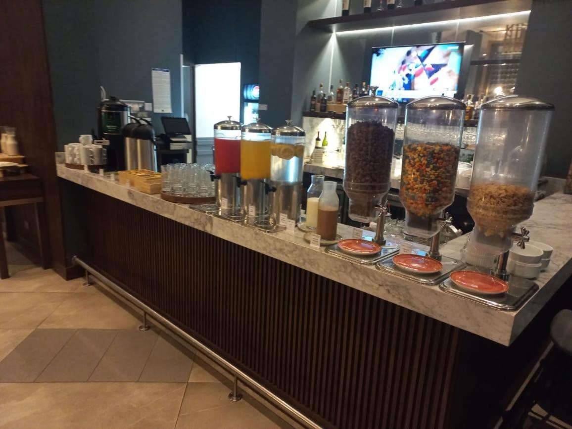 Courtyard By Marriott Airport 4*