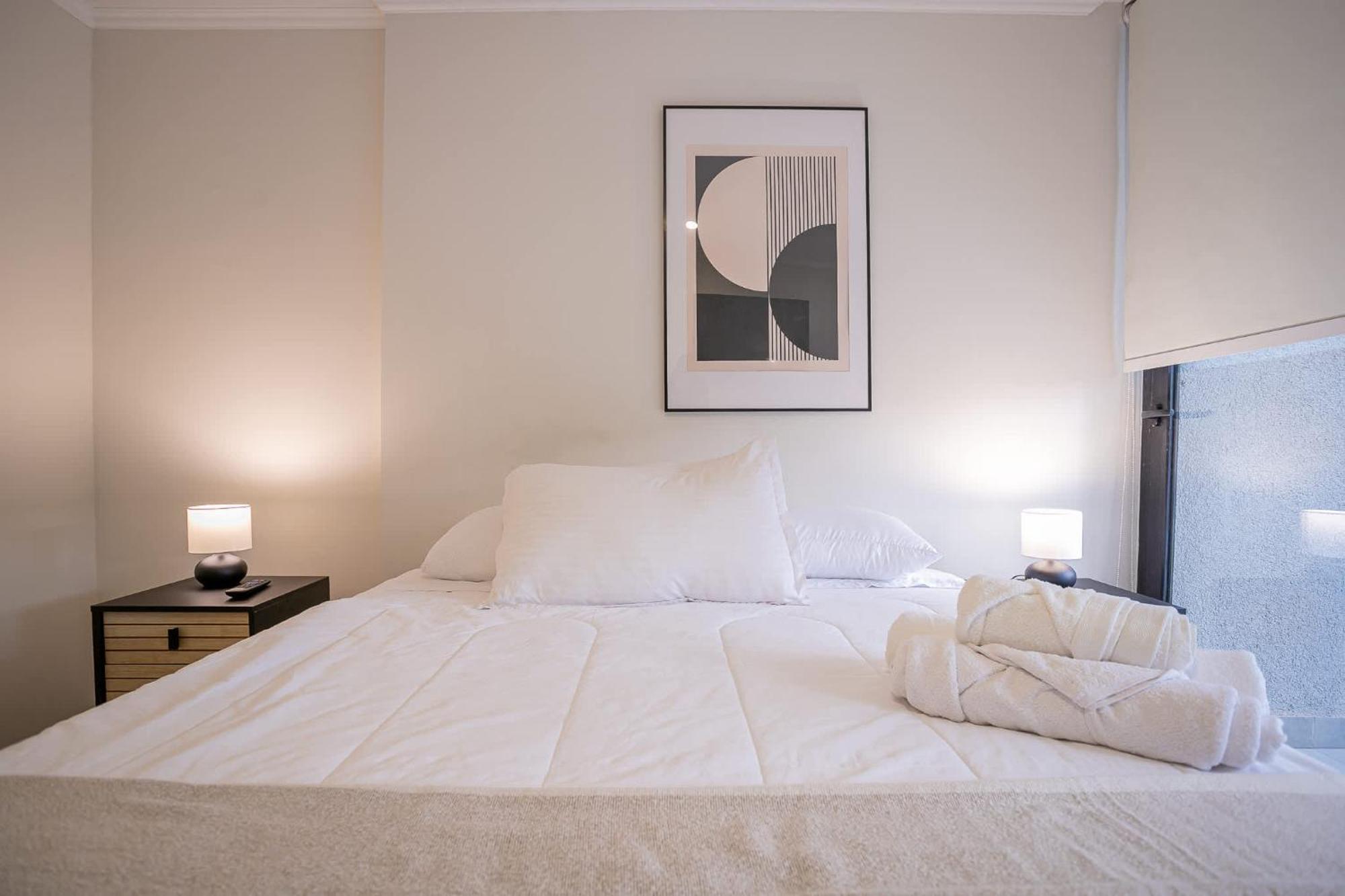 Downtown Great For Sharing Apartment