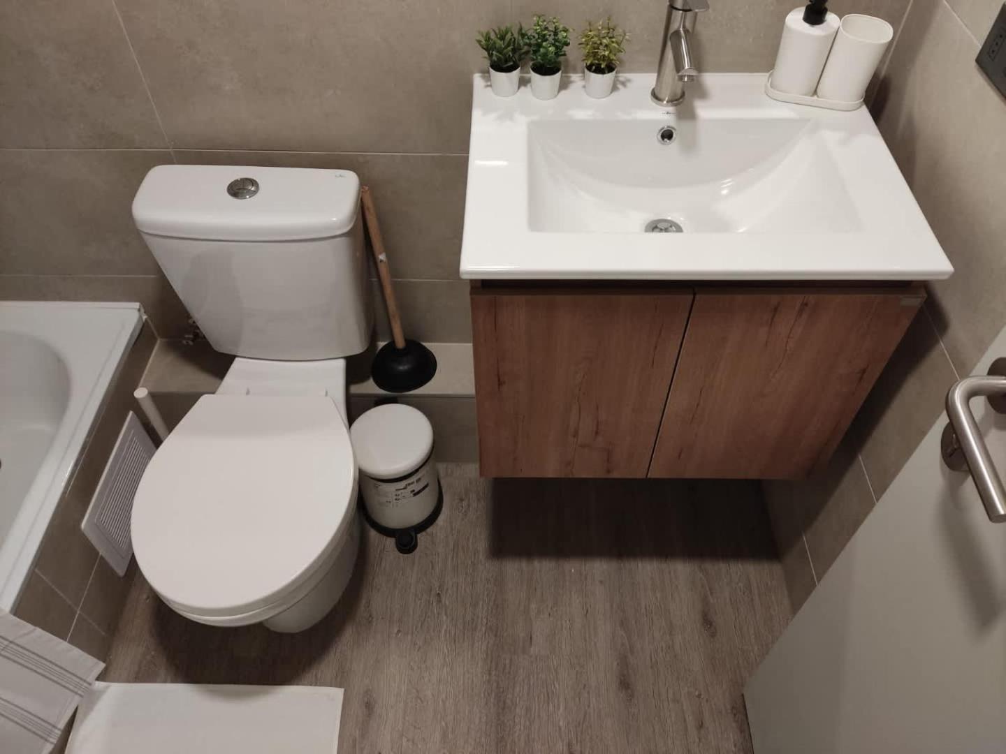 Apartment Comfort & Convenience Downtown *