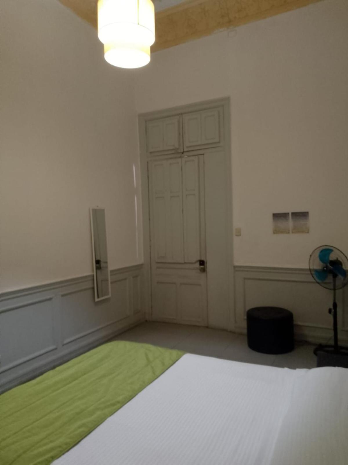 Happy House Albergue *