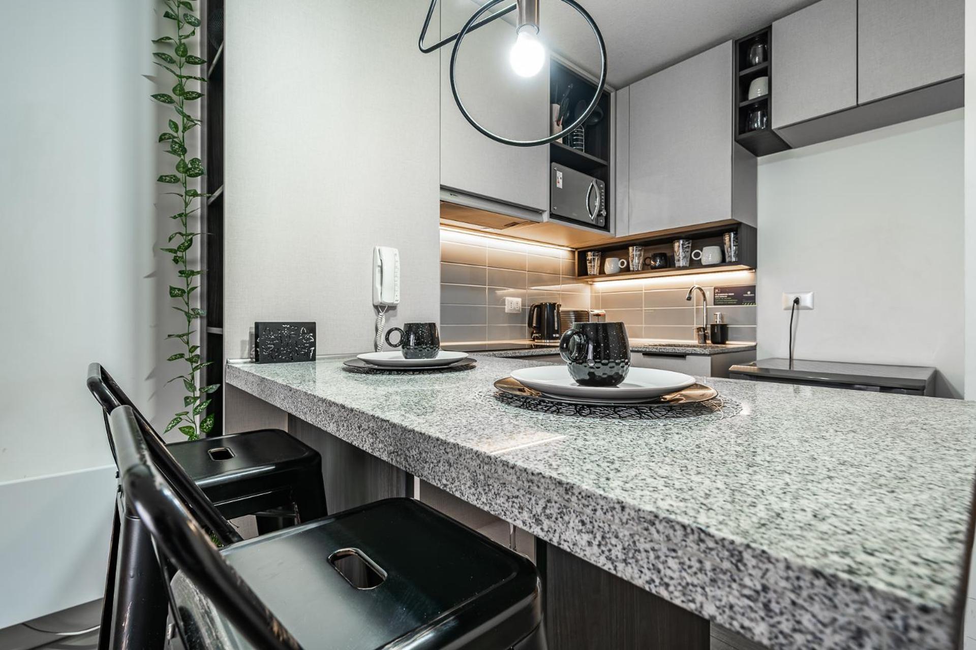 Apartamento Comodo Con Terraza En Centro Santiago de Chile