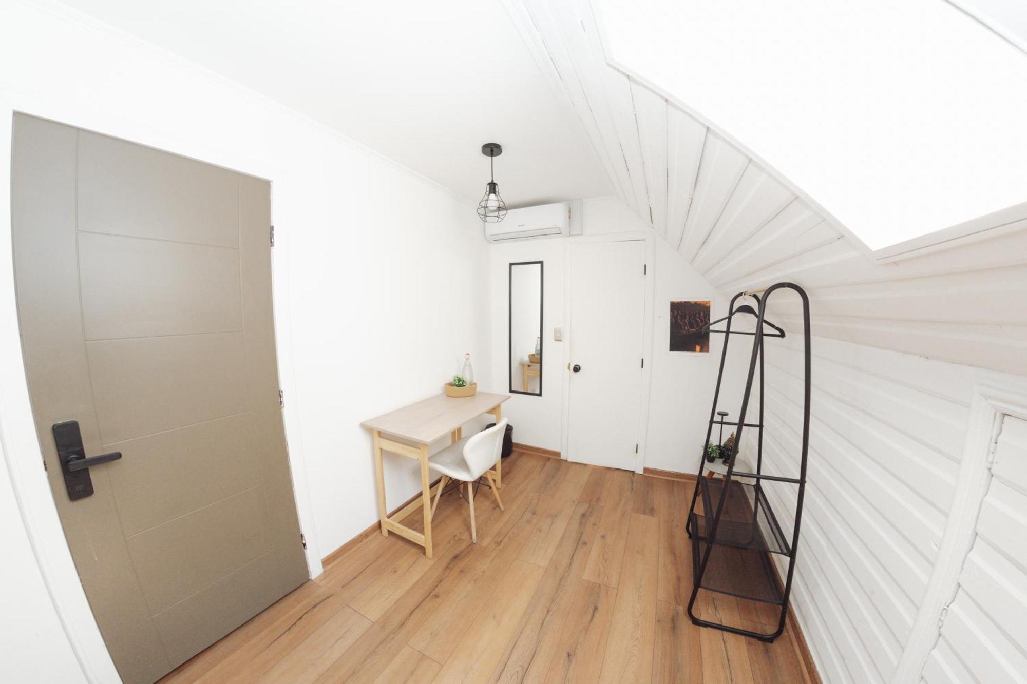 Hostal Yogi *