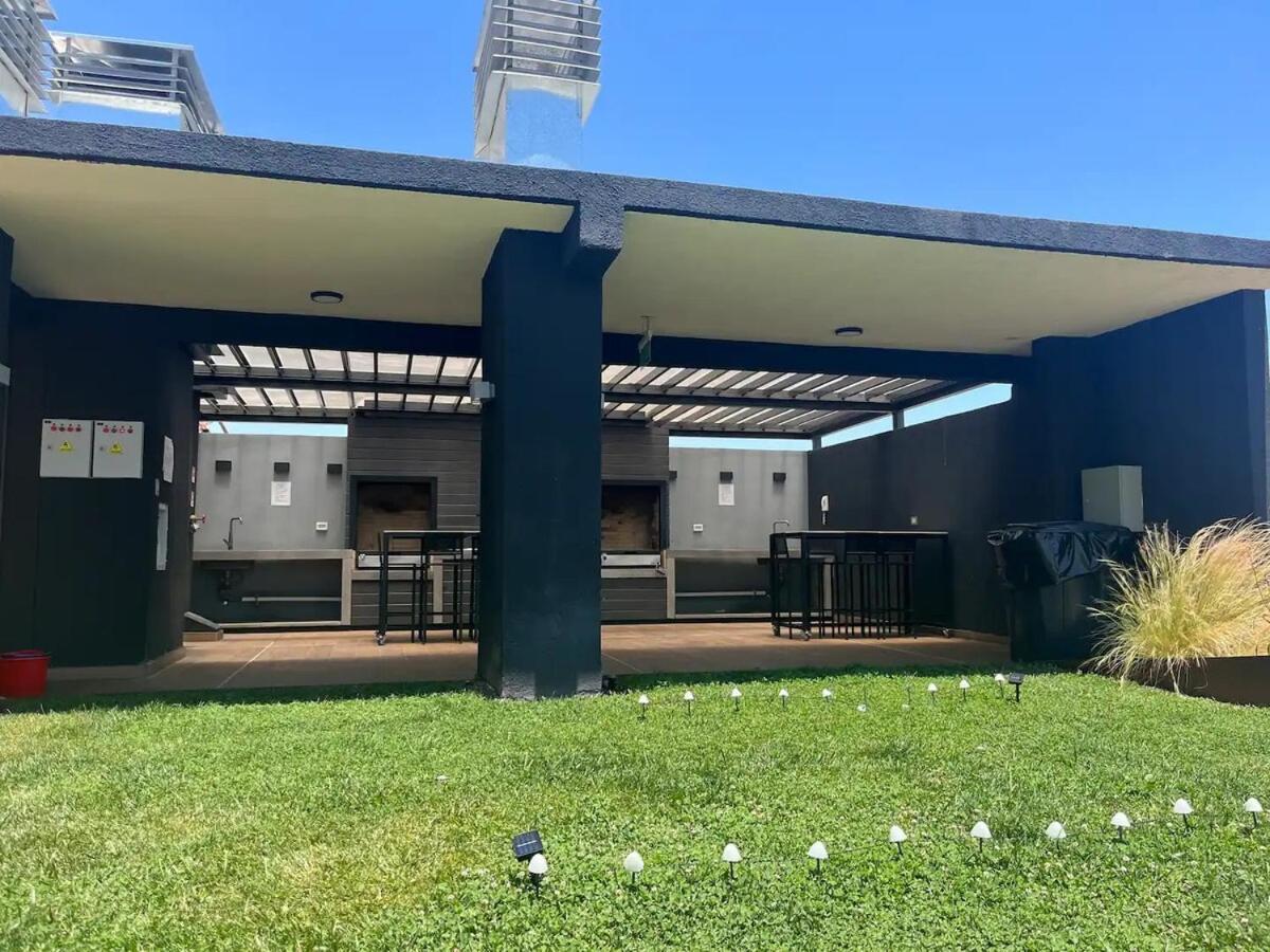 Rondizzoni, Aire Acondicionado, 2 Min Al Metro, In Front Of Movistararena, Park View Apartamento *