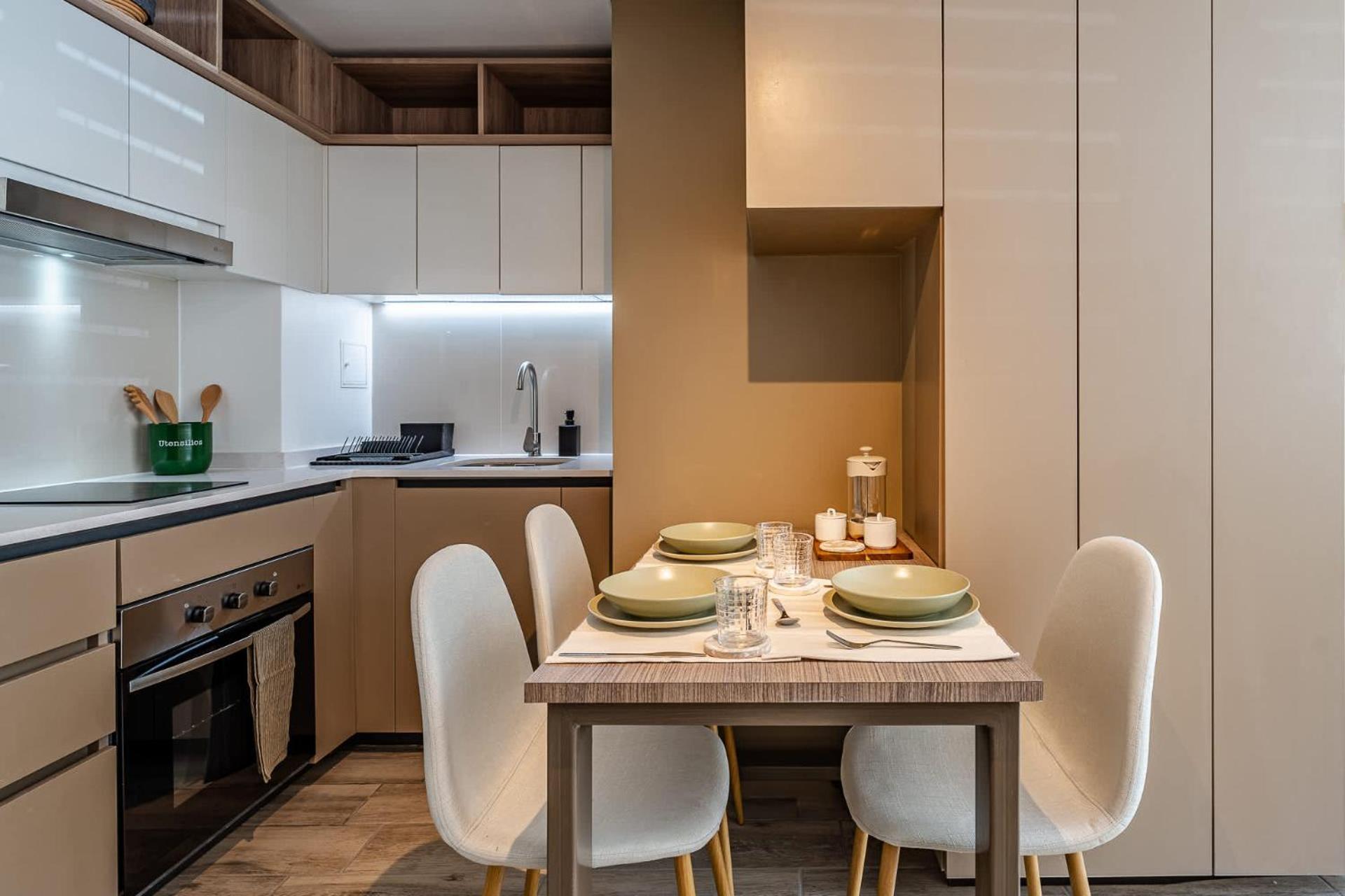 Apartment Bright Near Attractions