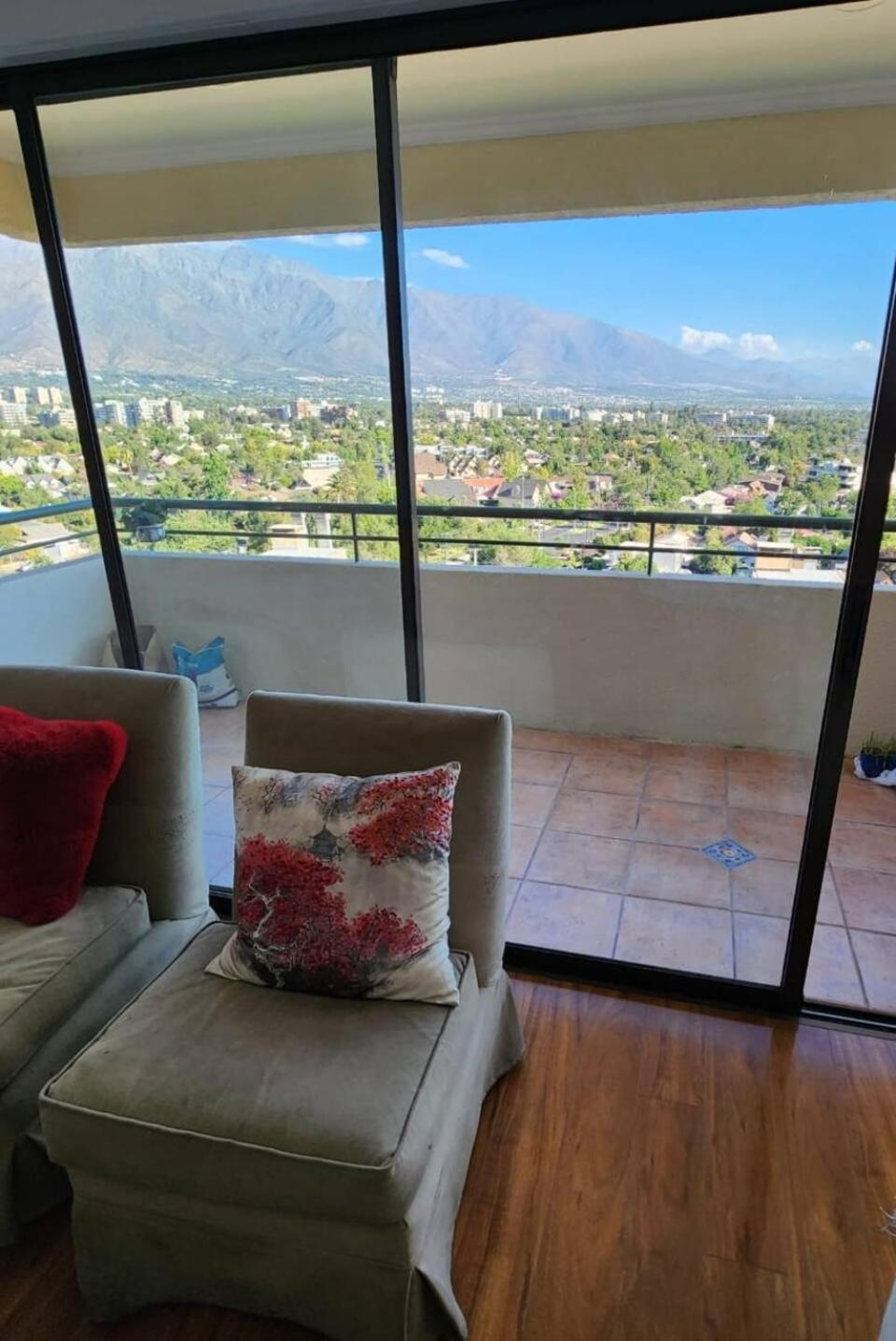 Homestay Acogedora En Condes *