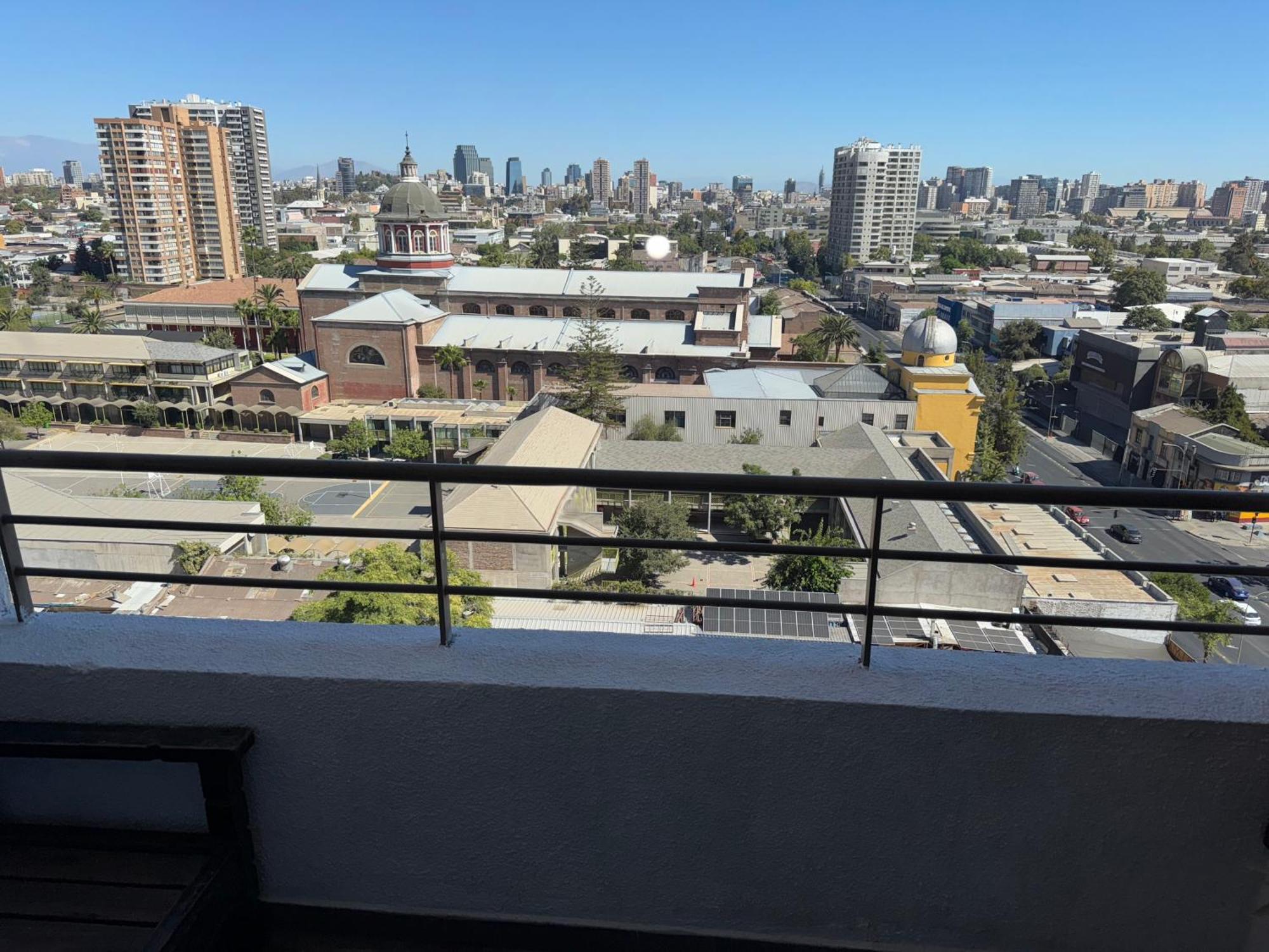 Departamento Con Vista A Frente Al Metro