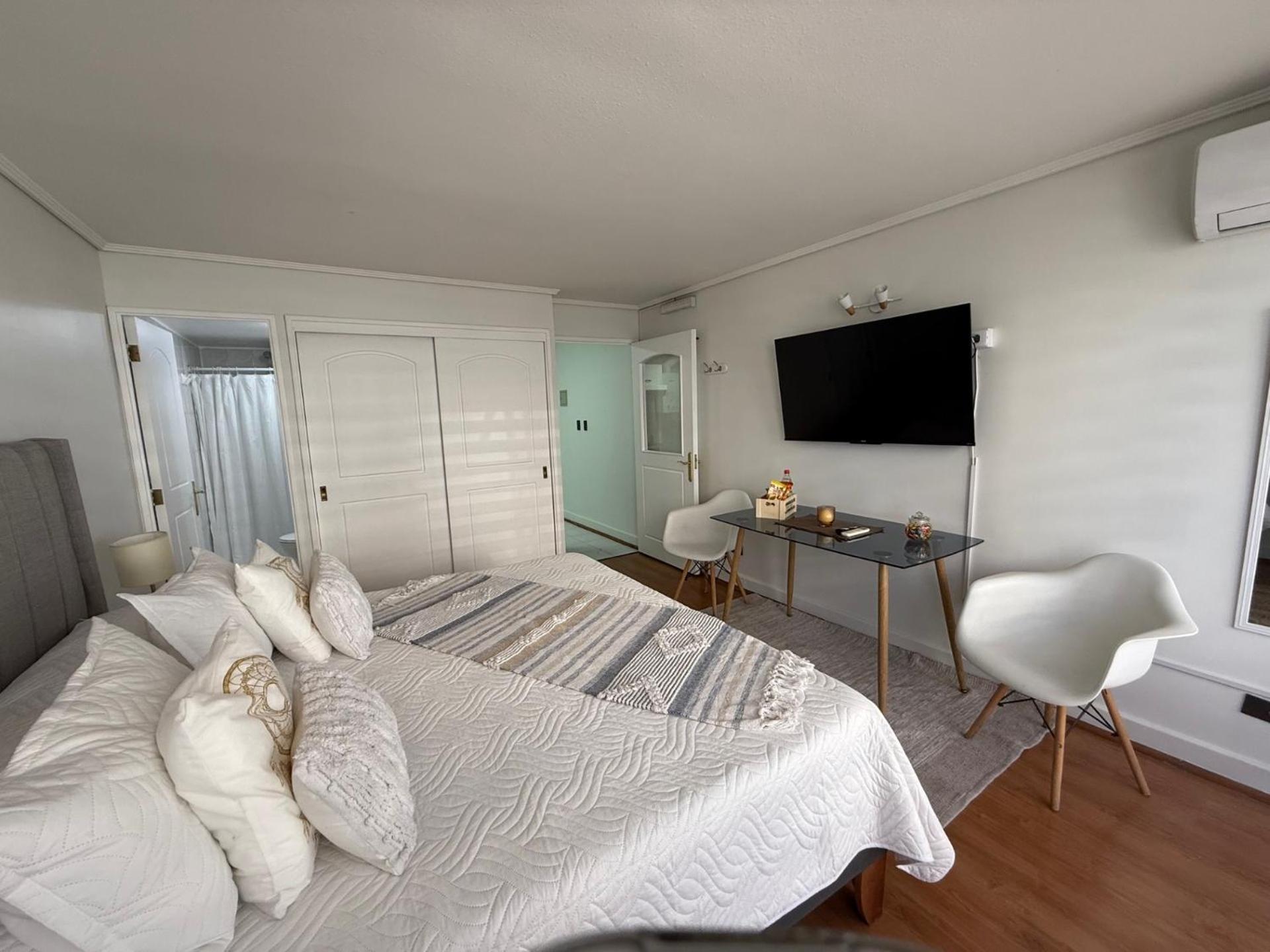 Estudio 2 Personas Condes Apartment
