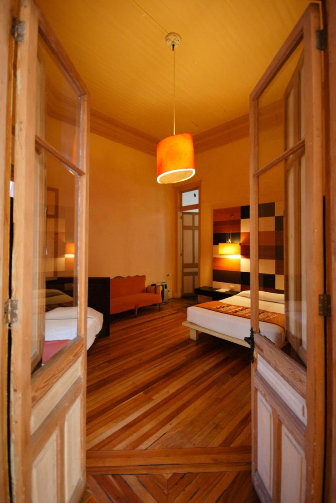 Happy House Albergue Santiago