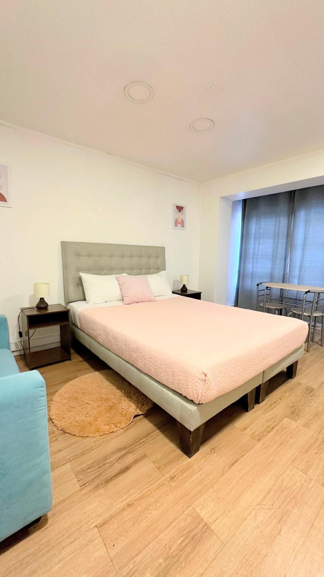 House Guest house *