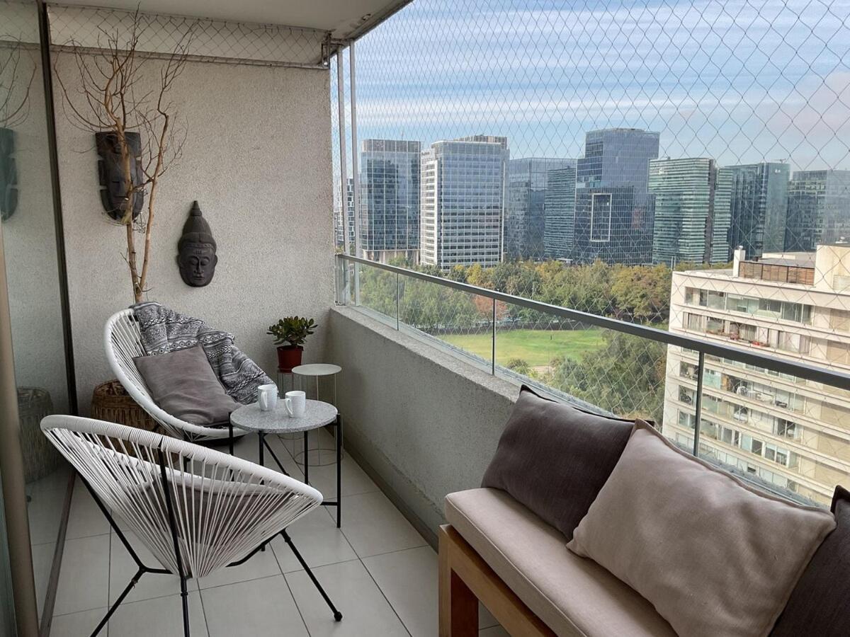 Apartment Mejor Ubicacion! Cerca A Mall Parque Arauco, Wifi, Balcon