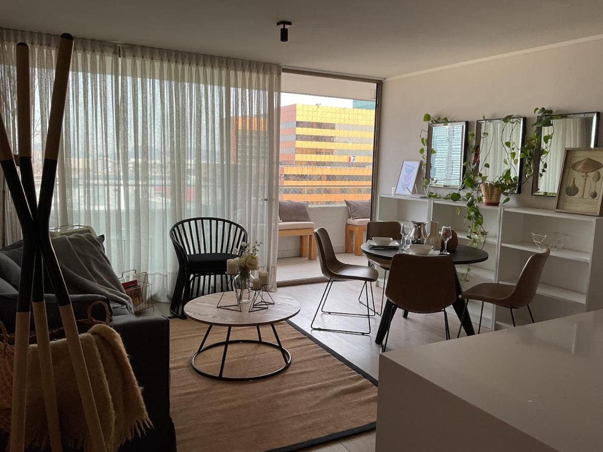 Mejor Ubicacion! Cerca A Mall Parque Arauco, Wifi, Balcon Apartment *