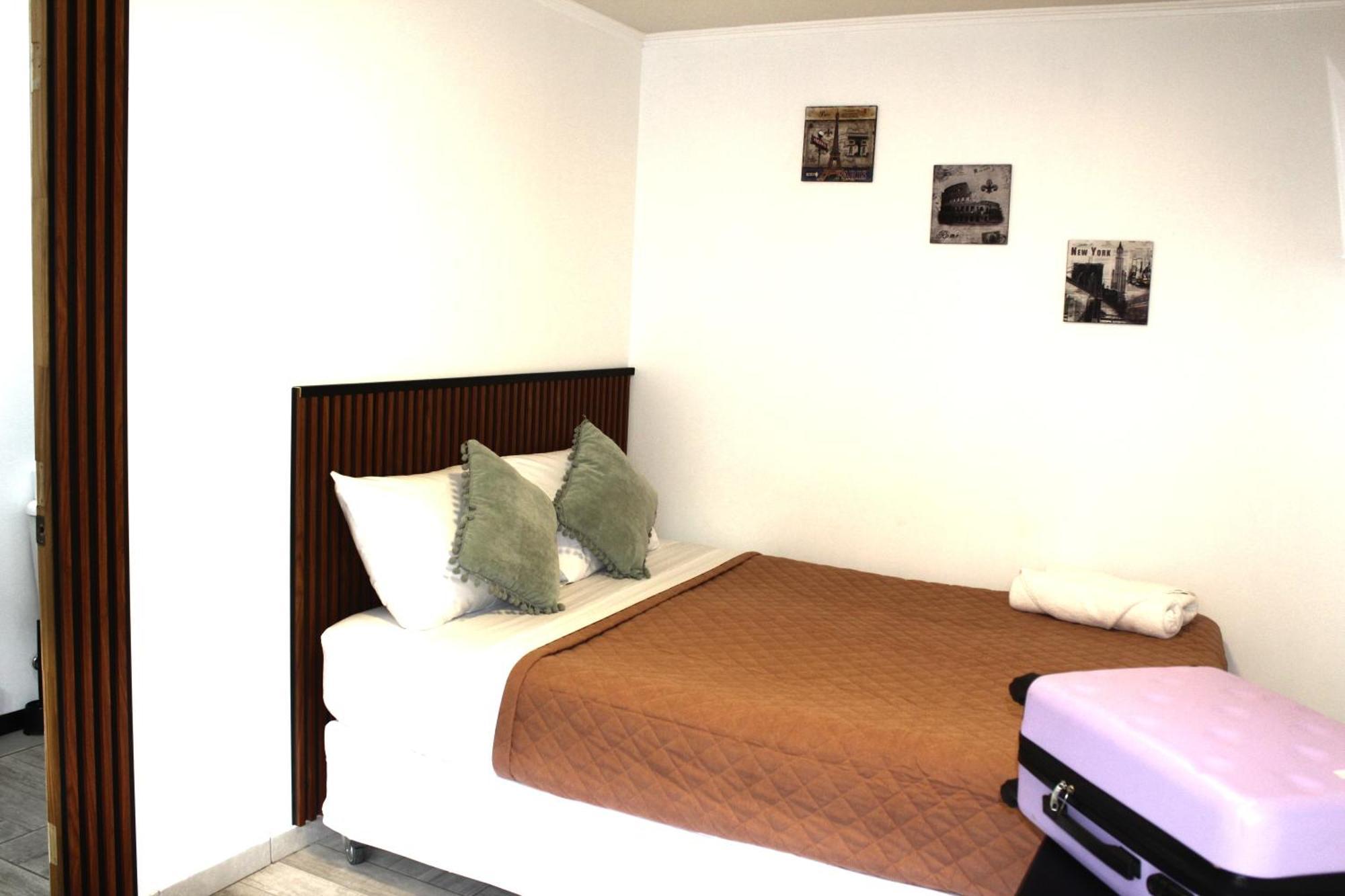 Nhà trọ Departamento Privado A 4 Kilometros Del Aeropuerto *