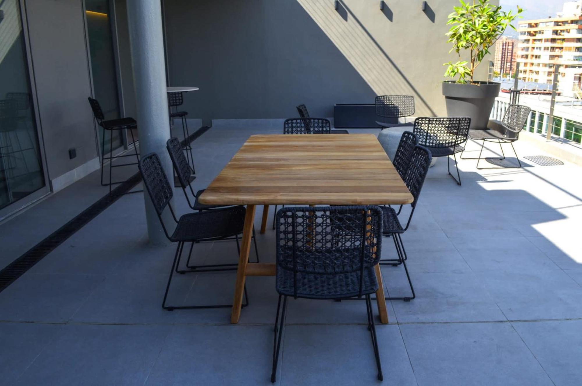 Apartment Located In The Area Of Condes 2br2ba