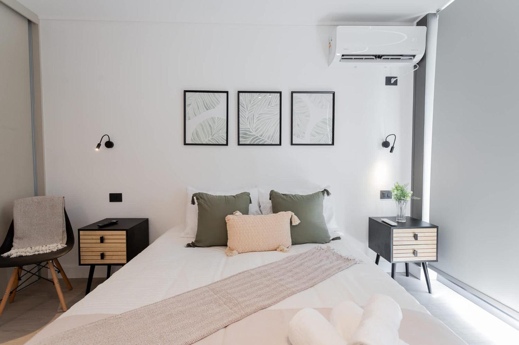 Located In The Area Of Condes 2br2ba Apartment
