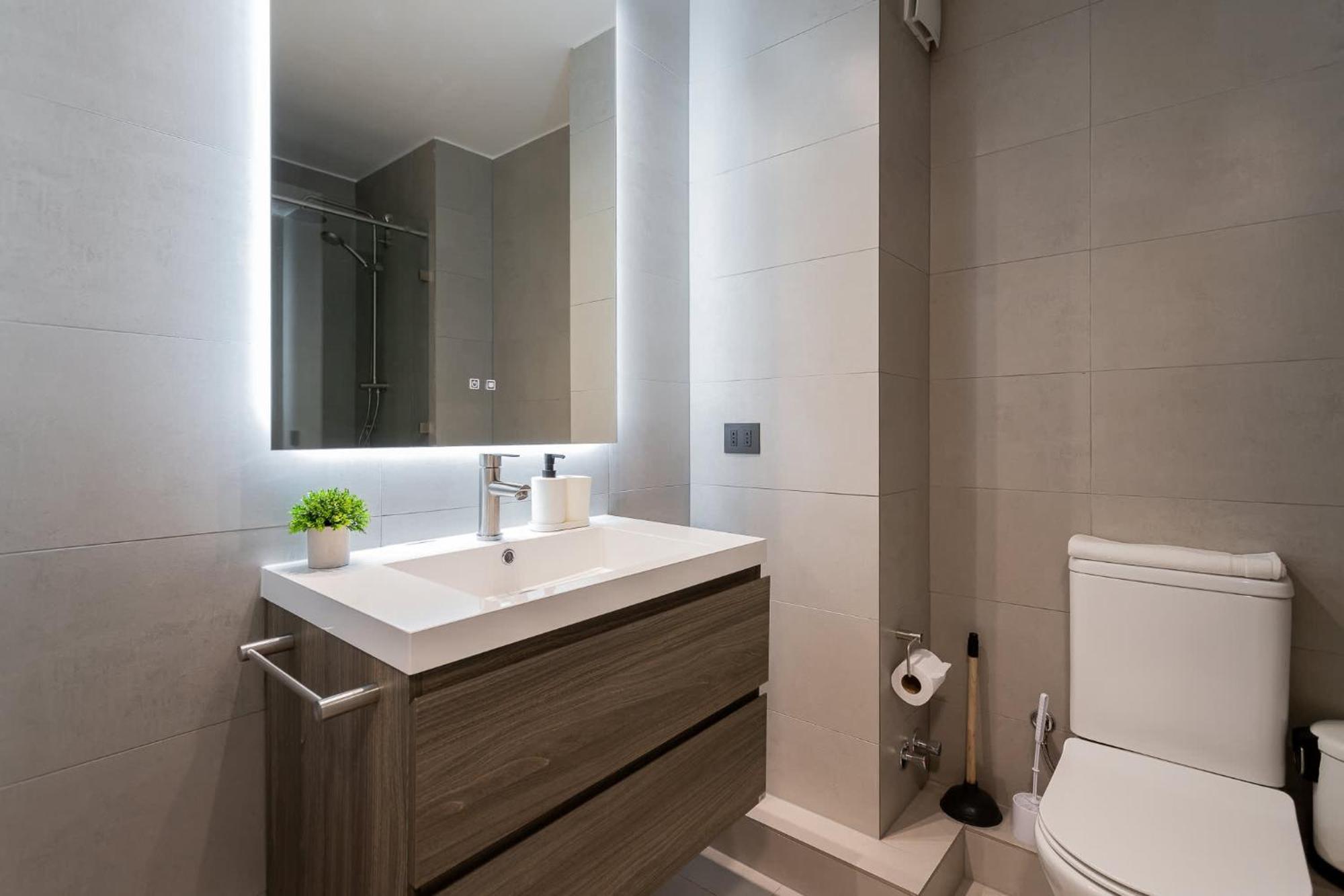 Located In The Area Of Condes 2br2ba * Santiago