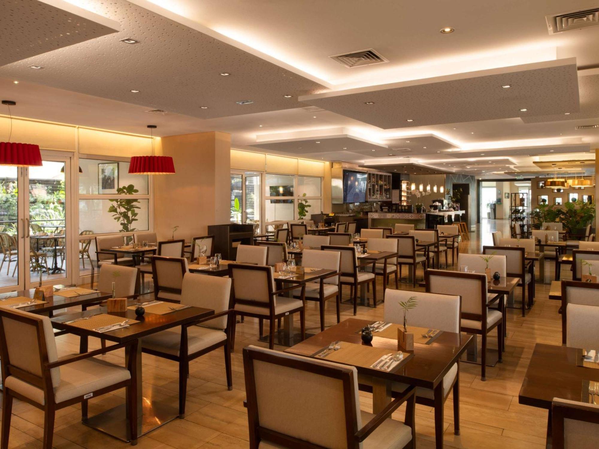 Novotel Vitacura 4*