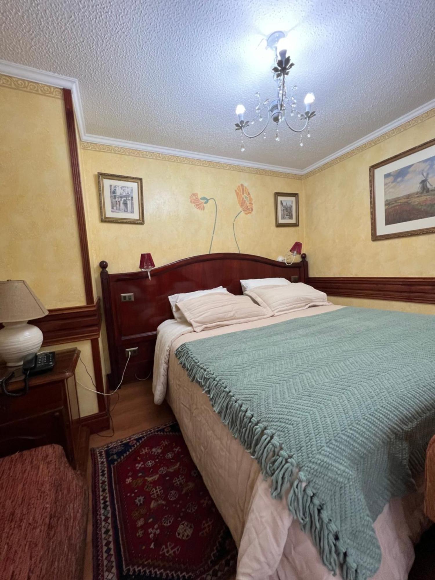Ciudad De Vitoria Khách sạn 3*