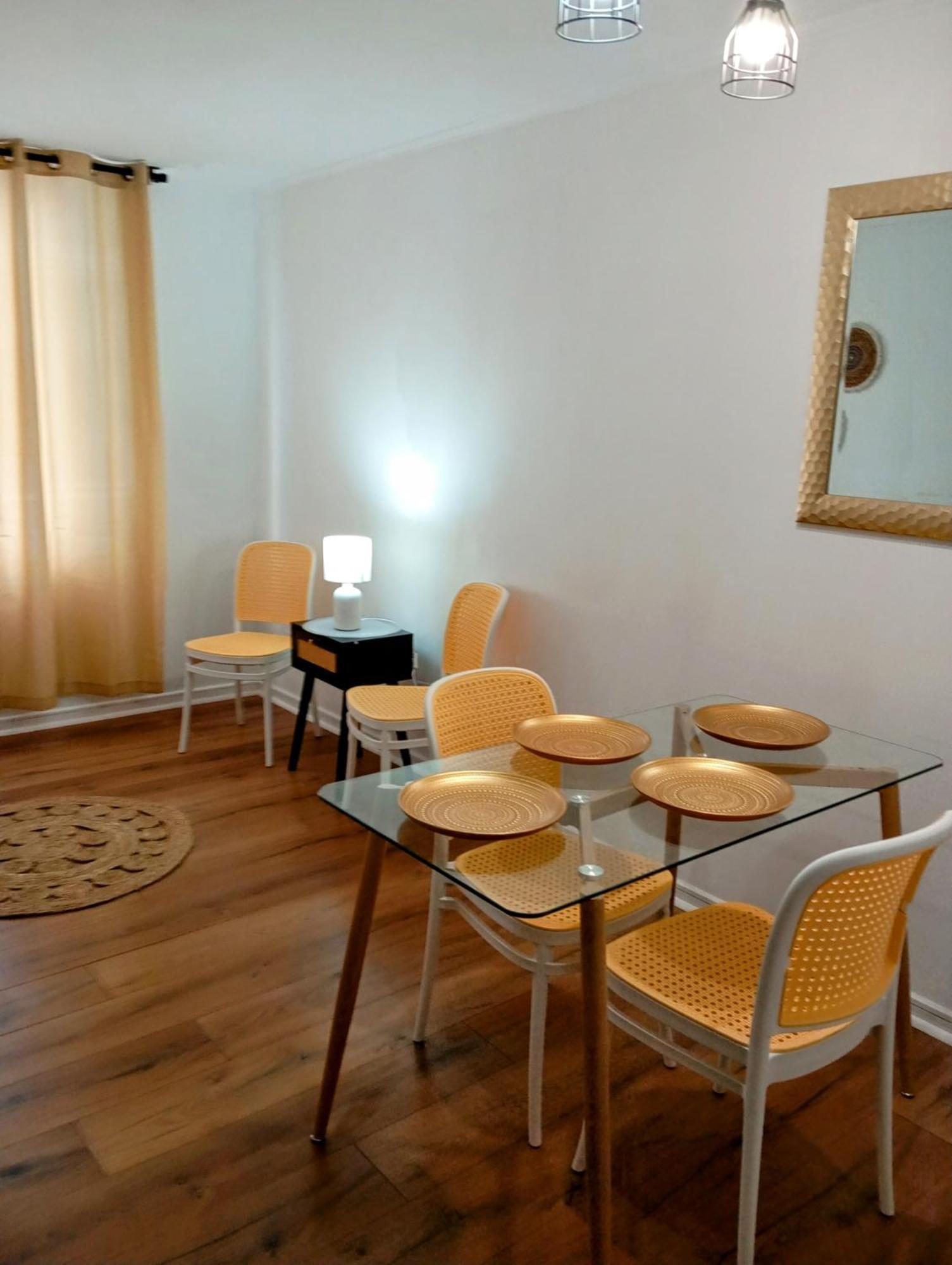Huerfanos 15 Apartment