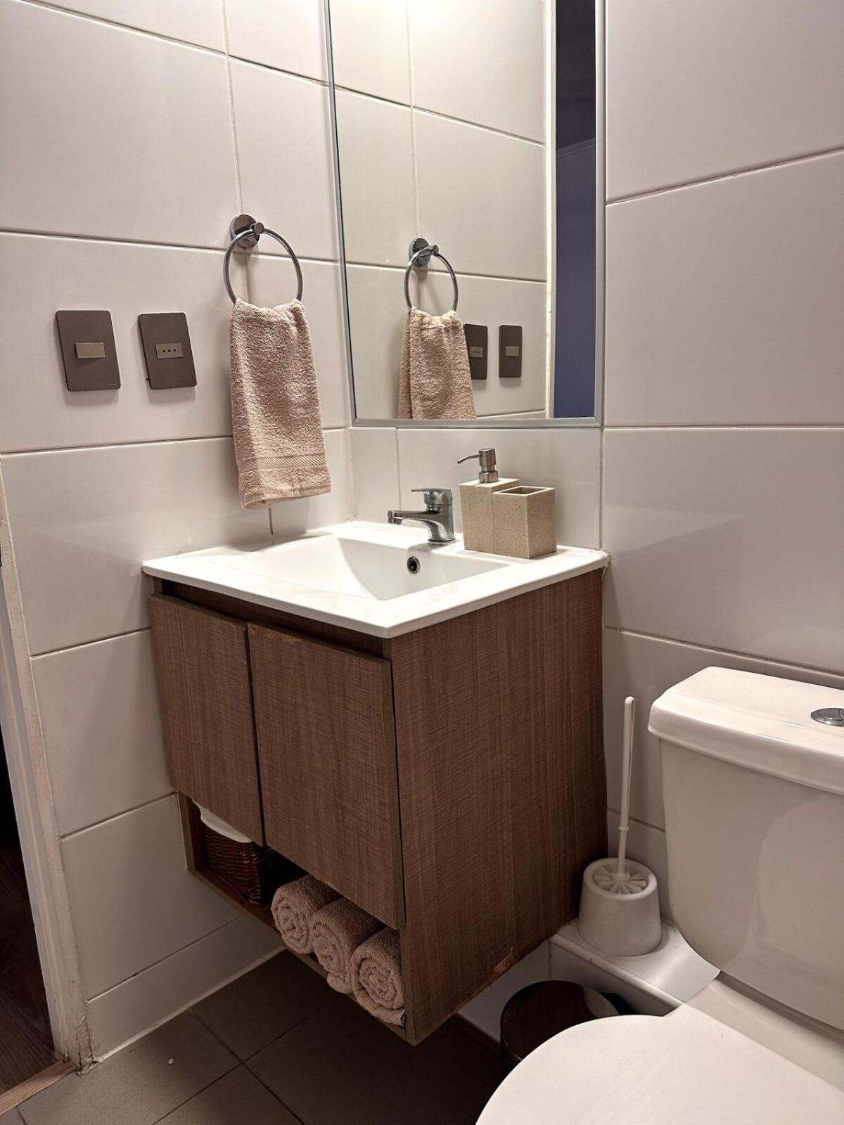Acogedor Departamento En Estacion Con Balcon Y Wifi * Santiago