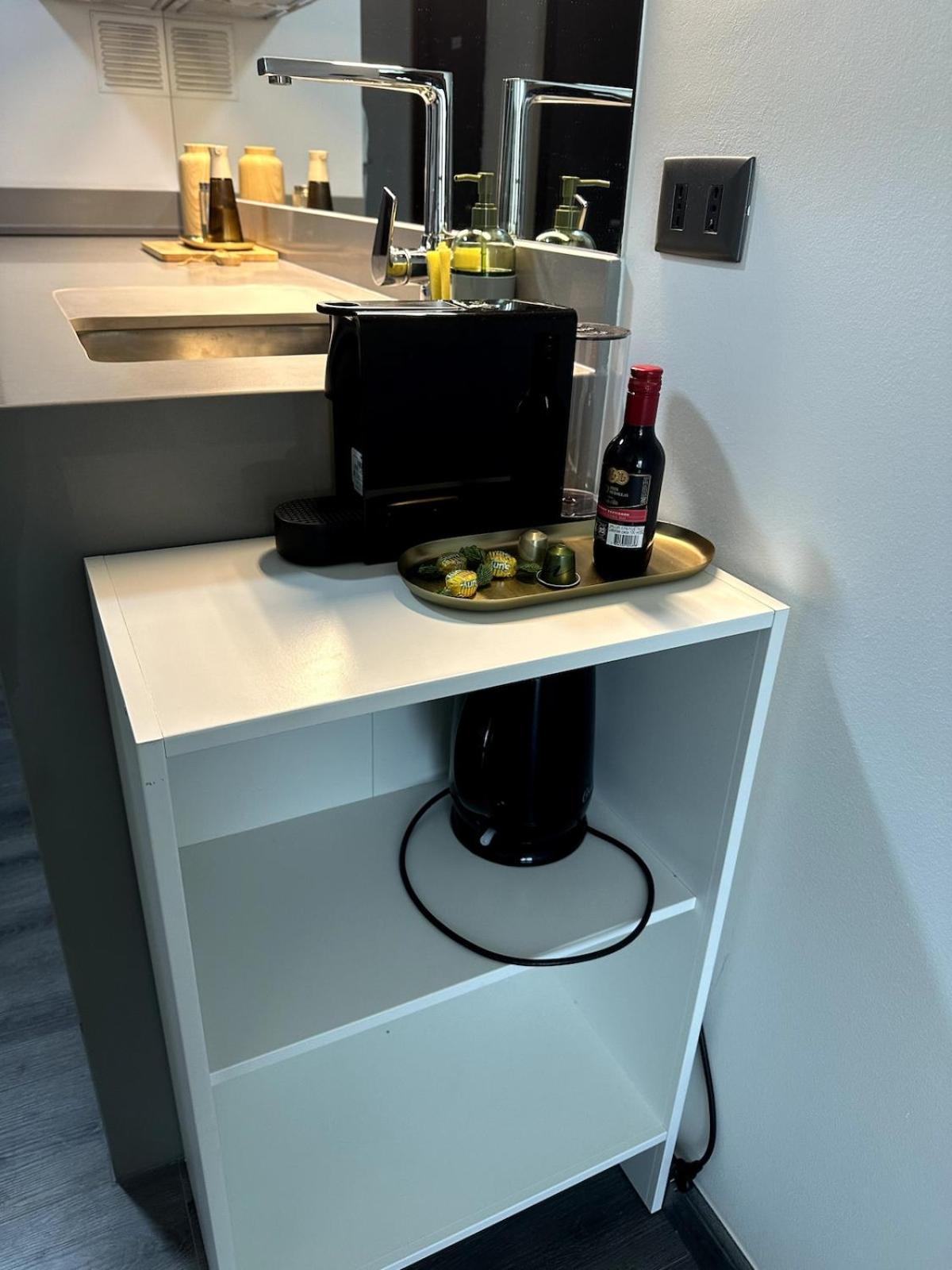 En Con Wifi, Aire Acondicionado, Cafe, Agua Y Vino Gratis *