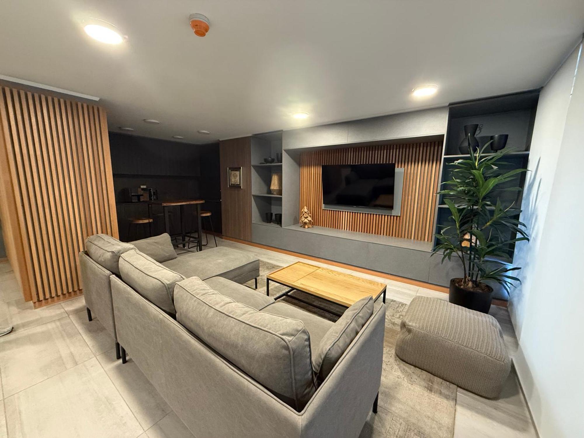 Lindo Depto 2 L Wifi L Tv L Gym Apartment *