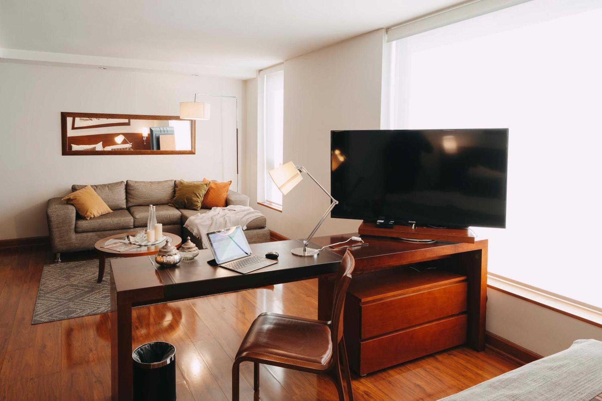 Time Select - Elegant Aparthotel