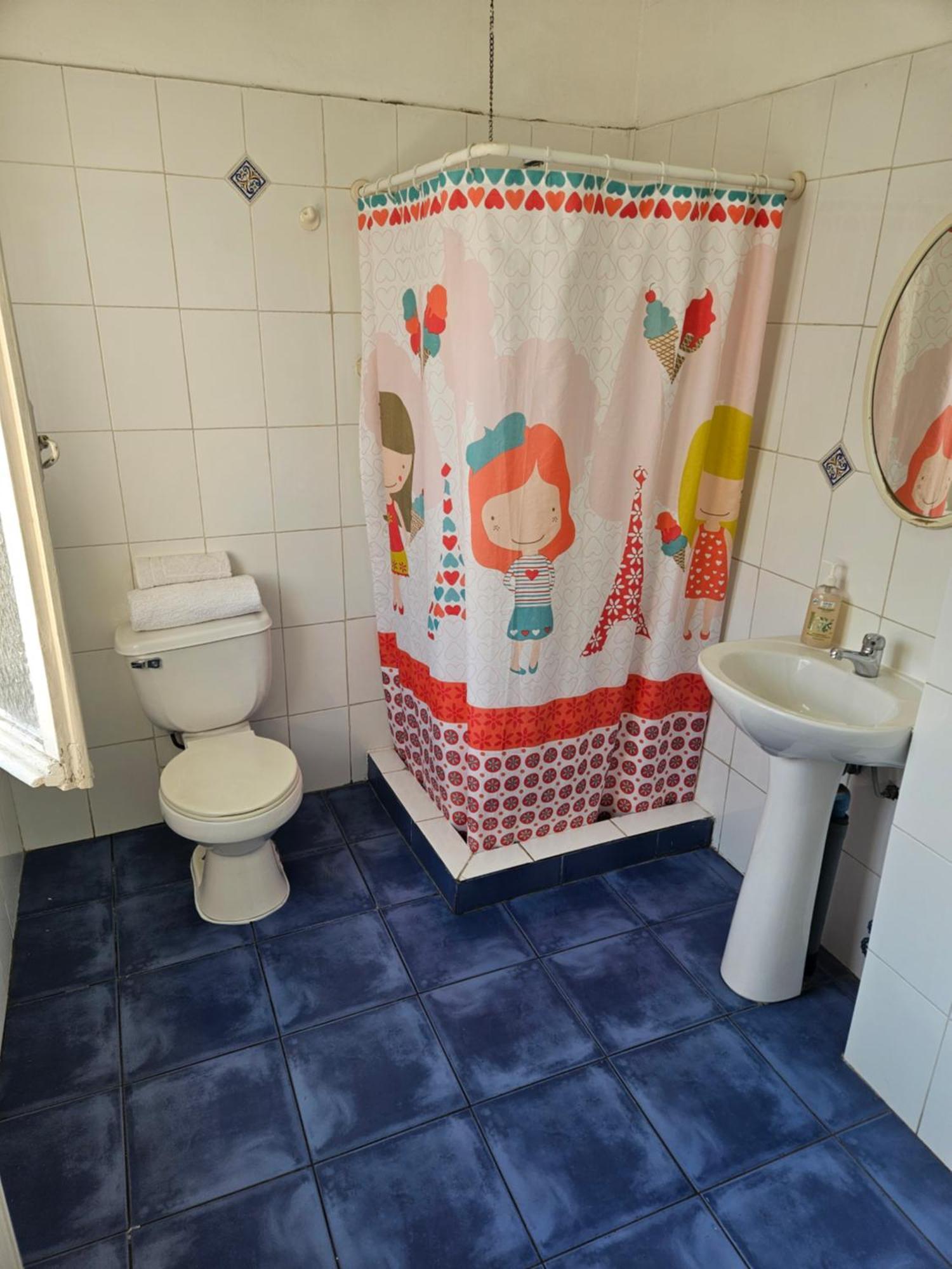 Hostal Residencial Metro Republica *