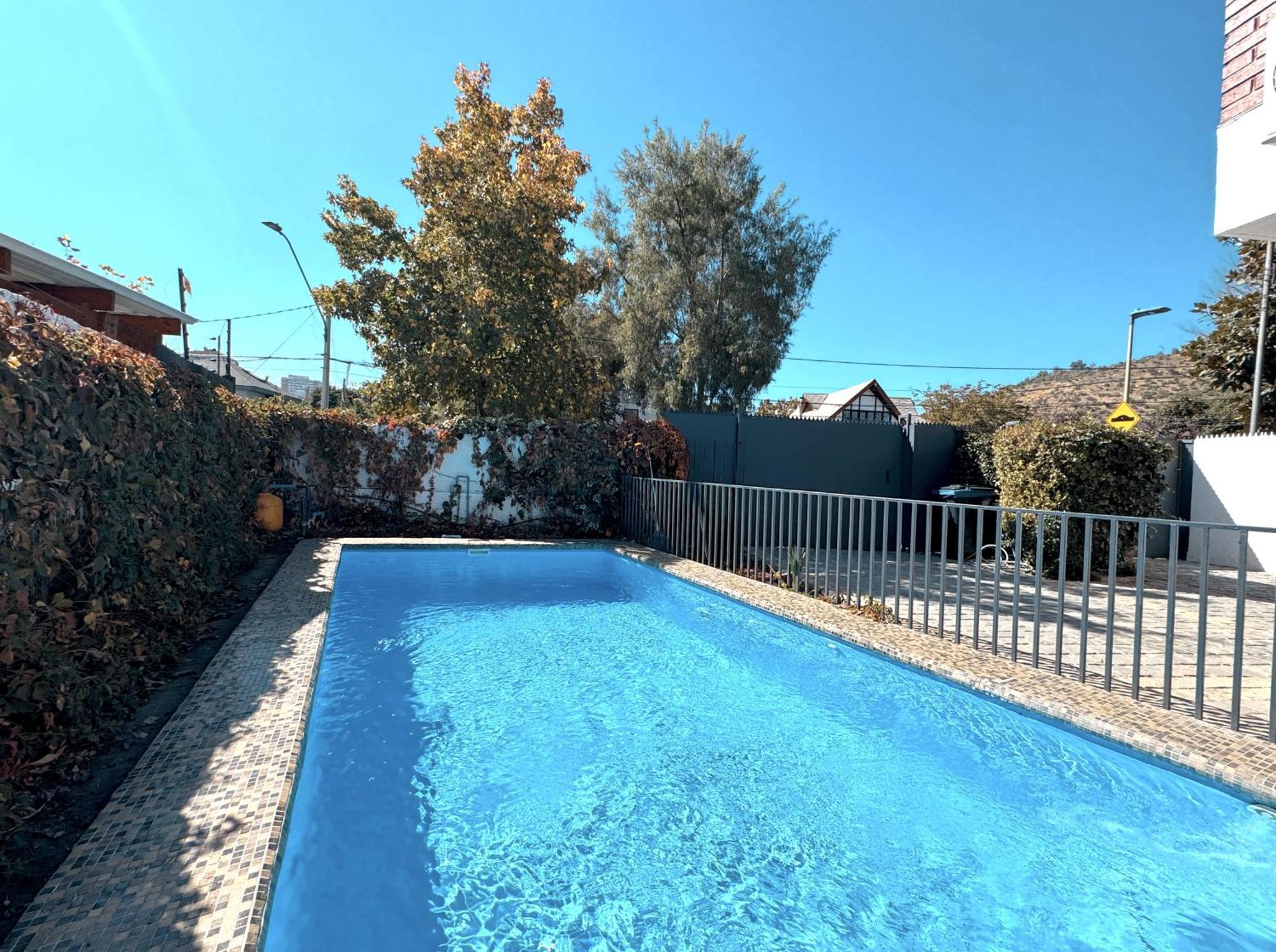 Casa 4d3b 8-10 Personas - Calefaccion- Mall Alto Condes - Piscina - Estacionamiento * Santiago