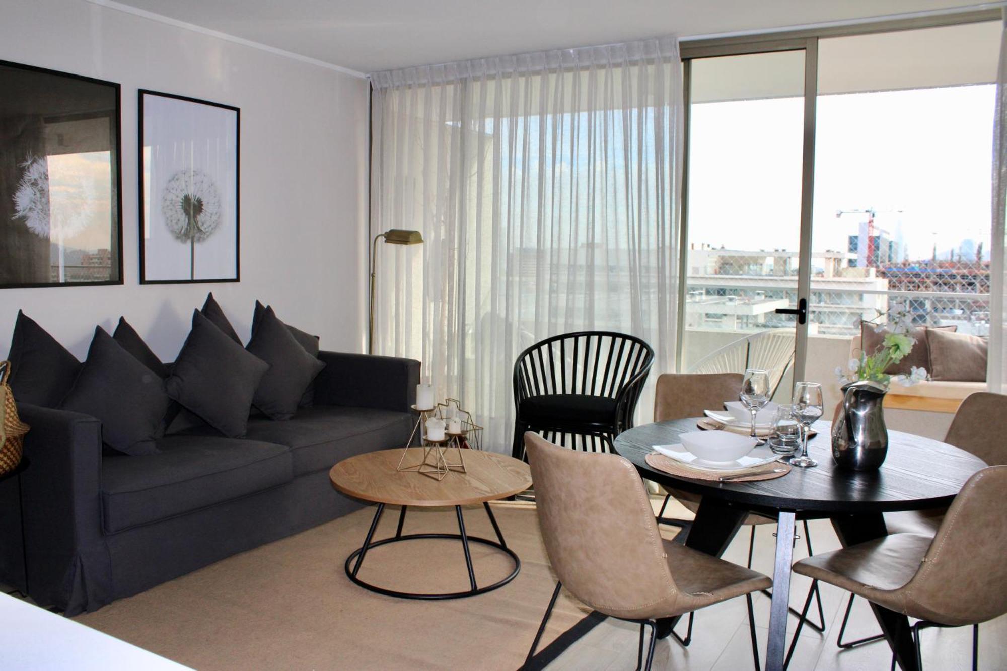 Mejor Ubicacion! Cerca A Mall Parque Arauco, Wifi, Balcon Apartamento *