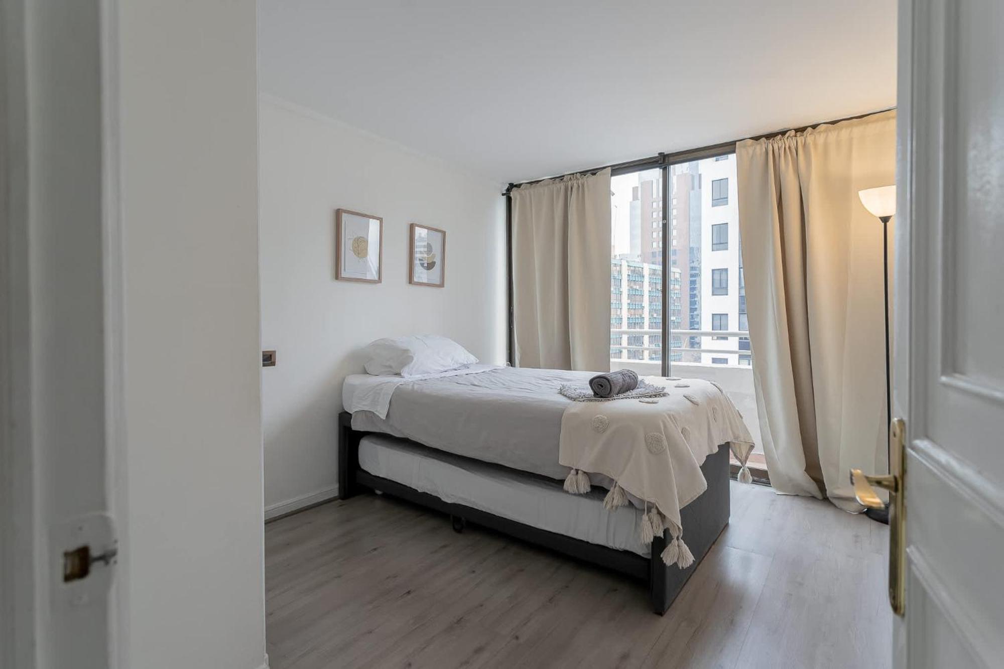 Apartment Discover Condes 2d2b Ideal For 4 People *