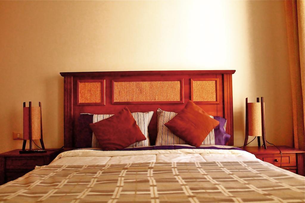 Hotel Diamond Suites *
