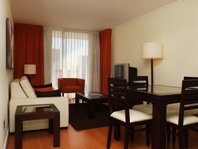 Rent A Lyon Khách sạn hẻo lánh Santiago